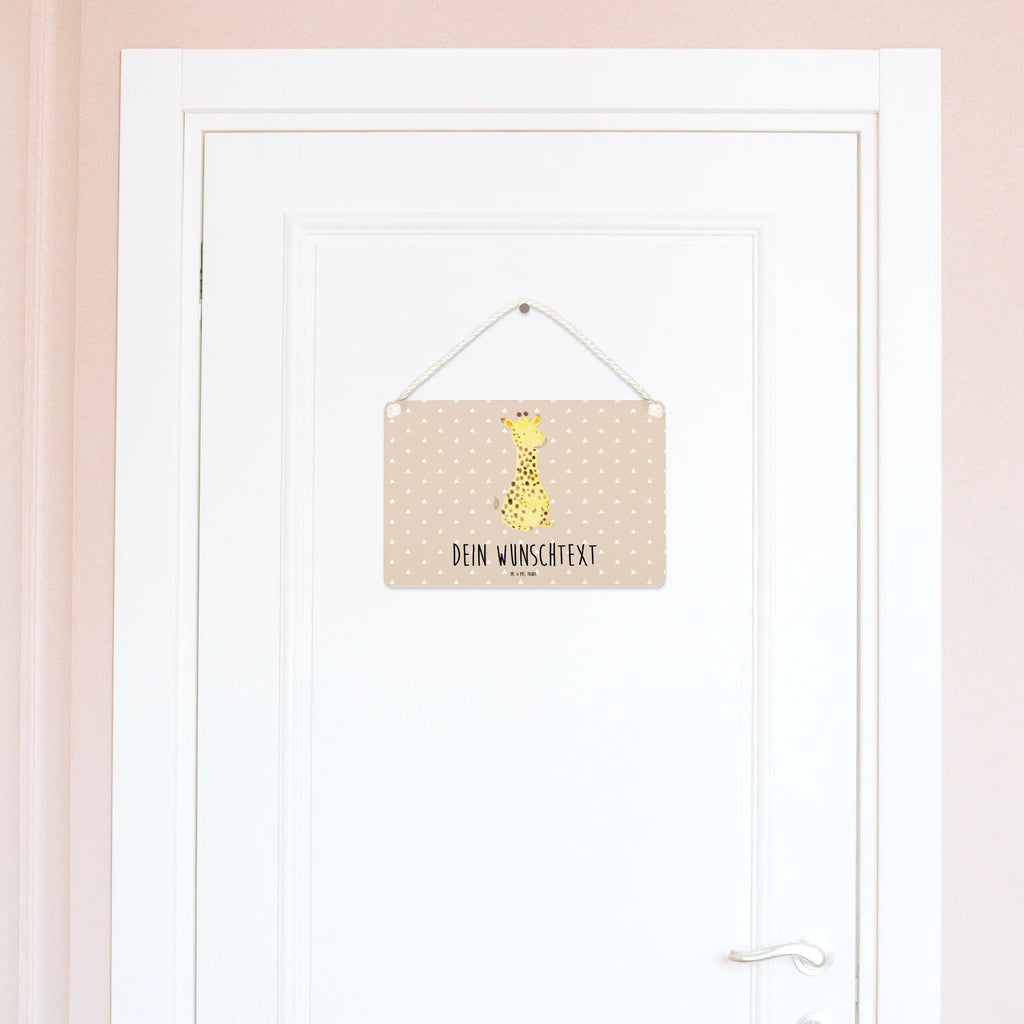 Personalisiertes Deko Schild Giraffe Zufrieden Vintage Deko Schild Mit Gravur, Deko Schild Als Geschenk Personalisiert, Wandschild Mit Text, Holzschild Mit Wunschtext, Liebevoll Gestaltetes Deko Schild Mit Wunschtext, Türschild Mit Namen, Schild Mit Botschaft, Deko Schild Mit Wunschtext, Modernes Deko Schild Mit Text, Geschenkidee Deko Schild Mit Text, Kleines Deko Schild Mit Wunschtext, Personalisiertes Deko Schild, Deko Schild Für Flur Mit Gravur, Deko Schild Für Freunde Mit Namen, Rustikales Deko Schild Personalisiert, Deko Schild Für Küche Personalisiert, Deko Schild Für Wohnzimmer Mit Wunschtext, Dekoschild Personalisiert, Spruchschild Mit Wunschtext, Deko Schild Mit Blumenmotiv Und Gravur, Deko Schild Mit Gravur, Schild Zum Hinstellen Mit Text, Shabby Chic Schild Mit Wunschtext, Deko Schild Mit Herz Und Text, Schild Mit Individuellem Text, Metallschild Personalisiert, Schild Zum Aufstellen Mit Wunschtext, Deko Schild Selbst Gestalten, Deko Schild Für Balkon Mit Namen, Deko Schild Mit Namen, Deko Schild Für Garten Mit Wunschtext, Lustiges Deko Schild Mit Wunschtext, Deko Schild Für Familie Mit Text, Deko Wandtafel Mit Namen, Großes Deko Schild Personalisiert, Landhausstil Schild Mit Namen, Deko Schild Mit Spruch, Afrika, Wildtiere, Zufrieden, Abenteuer, Glück, Giraffe