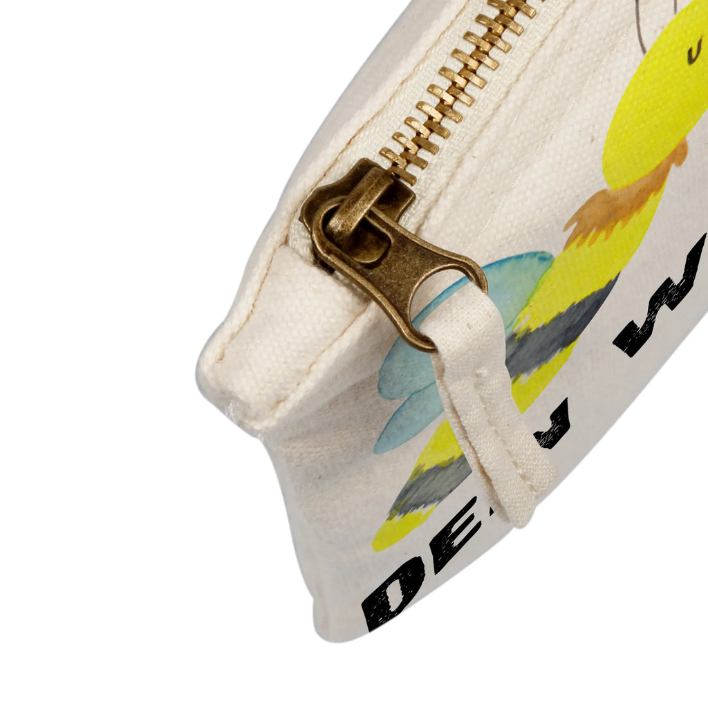 Personalisierte Schminktasche Biene Liebe Schminktasche Mit Namen, Schminktasche Leder Mit Gravur, Kosmetiktasche Personalisiert, Kosmetiktasche Damen Mit Namen, Kulturbeutel Damen Personalisiert, Make-Up Tasche Mit Name, Schminktasche Reise Mit Namen, Schminktasche Tiermotiv Mit Namen, Schminktasche Stoff Mit Namen, Schminktasche Mit Wunschtext, Schminktasche Für Mädchen Mit Wunschtext, Schminktasche Nachhaltig Mit Wunschtext, Kosmetiktasche Für Handtasche Personalisiert, Schminktasche Blumen Mit Initialen, Personalisierte Schminktasche, Schminktasche Mit Muster Und Namen, Schminktasche Für Teenager Mit Namen, Schminktasche Für Unterwegs Mit Wunschtext, Aufbewahrung Für Schminke Mit Namen, Kosmetiktasche Zum Mitnehmen Mit Namen, Schminktasche Für Unterwegs Mit Personalisierung, Schminktäschchen Mit Initialen, Schminktasche Mit Fächern Personalisiert, Stiftetasche mit Wunschtext, Kosmetiktasche Organizer Mit Wunschtext, Schminktasche Geschenk Personalisiert, Schminktasche Zum Aufhängen Mit Name, Stifteaufbewahrung Personalisiert, Schminktasche Groß Mit Wunschtext, Schminktasche Klein Personalisiert, Schminkbeutel Mit Gravur, Schminktasche Mit Reißverschluss Und Namen, Reise-Kosmetiktasche Mit Name, Biene, Wespe, Hummel