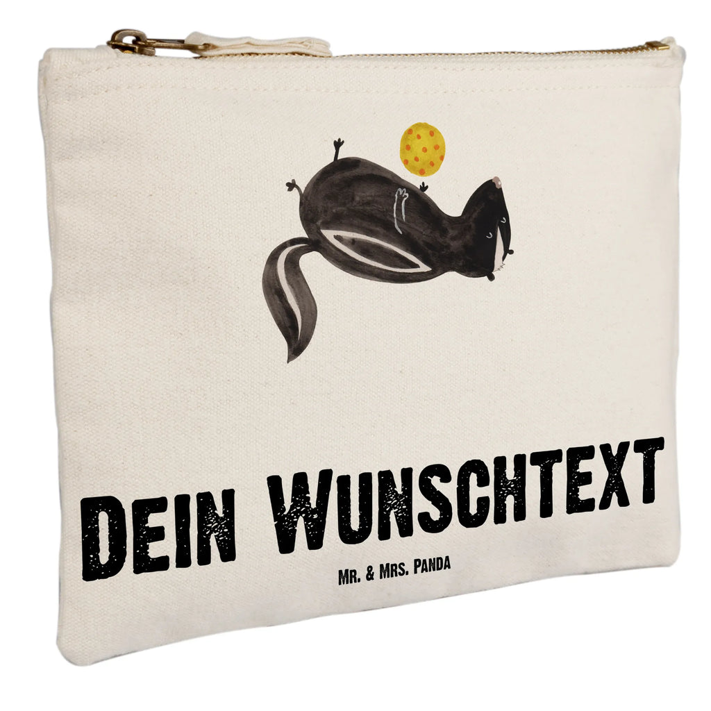 Personalised make-up bag skunk ball Schminktasche Für Teenager Mit Namen, Reise-Kosmetiktasche Mit Name, Schminktasche Nachhaltig Mit Wunschtext, Schminktasche Leder Mit Gravur, Schminktasche Mit Namen, Schminktasche Mit Reißverschluss Und Namen, Kosmetiktasche Zum Mitnehmen Mit Namen, Kosmetiktasche Damen Mit Namen, Schminktasche Klein Personalisiert, Schminktasche Für Mädchen Mit Wunschtext, Stiftetasche mit Wunschtext, Schminktasche Reise Mit Namen, Kosmetiktasche Für Handtasche Personalisiert, Schminktasche Mit Fächern Personalisiert, Schminktasche Zum Aufhängen Mit Name, Schminktasche Mit Muster Und Namen, Schminktasche Groß Mit Wunschtext, Schminkbeutel Mit Gravur, Personalisierte Schminktasche, Make-Up Tasche Mit Name, Schminktasche Für Unterwegs Mit Personalisierung, Schminktäschchen Mit Initialen, Schminktasche Blumen Mit Initialen, Schminktasche Tiermotiv Mit Namen, Kosmetiktasche Organizer Mit Wunschtext, Schminktasche Stoff Mit Namen, Aufbewahrung Für Schminke Mit Namen, Kulturbeutel Damen Personalisiert, Schminktasche Mit Wunschtext, Schminktasche Geschenk Personalisiert, Kosmetiktasche Personalisiert, Stifteaufbewahrung Personalisiert, Schminktasche Für Unterwegs Mit Wunschtext, Stinktier, Skunk, Verspielt, Stinker, Weisheit, Wildtier, Raubtier, Stinki