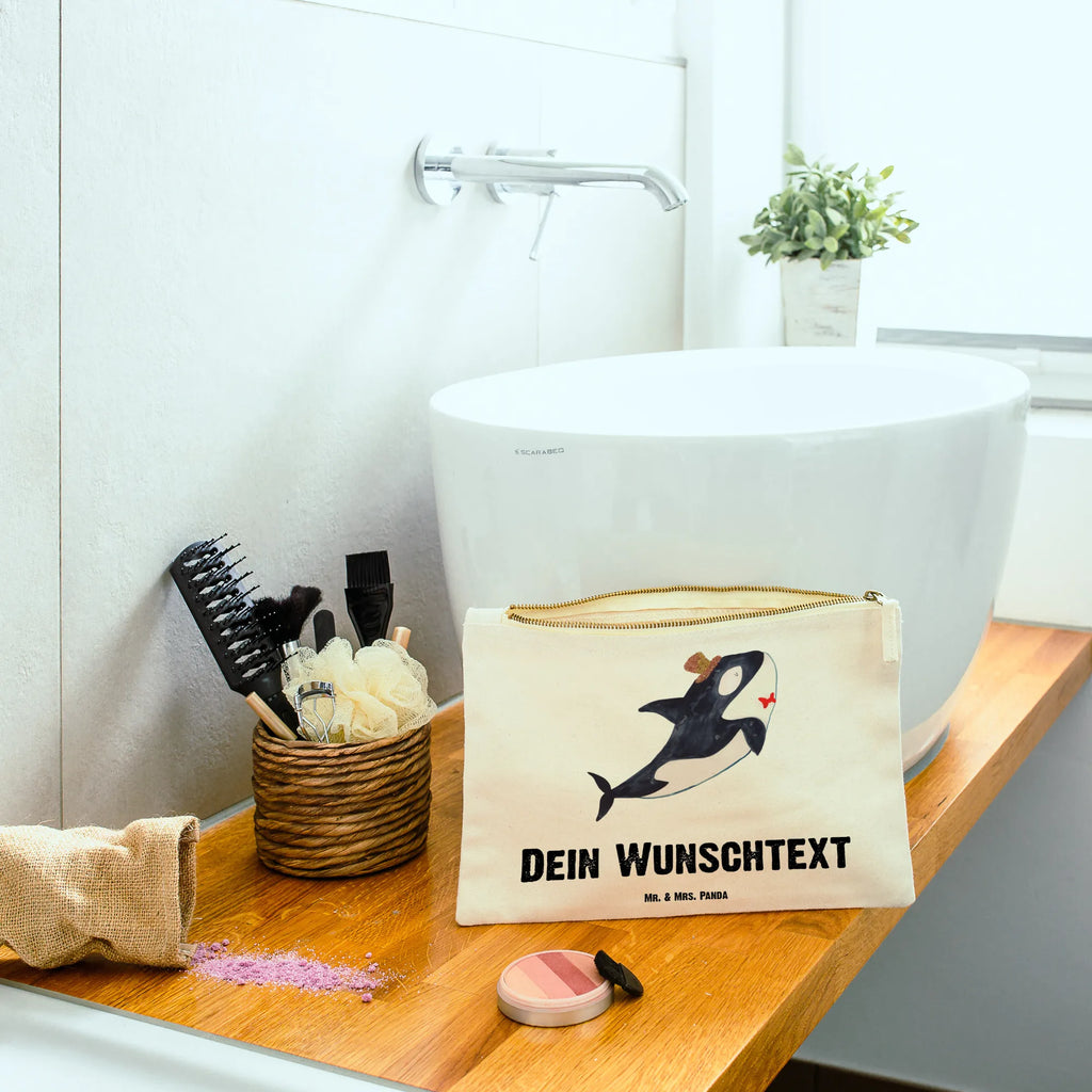 Personalised make-up bag orca cylinder Schminktasche Leder Mit Gravur, Schminktasche Mit Wunschtext, Schminkbeutel Mit Gravur, Stifteaufbewahrung Personalisiert, Schminktasche Groß Mit Wunschtext, Schminktasche Stoff Mit Namen, Kosmetiktasche Zum Mitnehmen Mit Namen, Stiftetasche mit Wunschtext, Kosmetiktasche Für Handtasche Personalisiert, Kosmetiktasche Organizer Mit Wunschtext, Schminktäschchen Mit Initialen, Aufbewahrung Für Schminke Mit Namen, Personalisierte Schminktasche, Make-Up Tasche Mit Name, Schminktasche Tiermotiv Mit Namen, Schminktasche Mit Fächern Personalisiert, Schminktasche Reise Mit Namen, Kulturbeutel Damen Personalisiert, Schminktasche Nachhaltig Mit Wunschtext, Schminktasche Klein Personalisiert, Schminktasche Blumen Mit Initialen, Schminktasche Für Unterwegs Mit Personalisierung, Schminktasche Mit Namen, Schminktasche Für Teenager Mit Namen, Kosmetiktasche Damen Mit Namen, Schminktasche Für Mädchen Mit Wunschtext, Schminktasche Mit Muster Und Namen, Schminktasche Geschenk Personalisiert, Kosmetiktasche Personalisiert, Schminktasche Für Unterwegs Mit Wunschtext, Schminktasche Mit Reißverschluss Und Namen, Reise-Kosmetiktasche Mit Name, Schminktasche Zum Aufhängen Mit Name, Meer, Urlaub, Meerestiere, Feier, Konfetti, Glitzer, Fest, Orca, Glitter, Fete, Glückwunsch, Geburtstag, Narwal