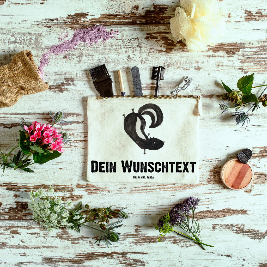 Personalised make-up bag skunk handstand Kosmetiktasche Zum Mitnehmen Mit Namen, Personalisierte Schminktasche, Schminktasche Mit Reißverschluss Und Namen, Schminktasche Mit Namen, Schminktasche Mit Fächern Personalisiert, Schminktasche Für Unterwegs Mit Personalisierung, Schminktasche Mit Muster Und Namen, Make-Up Tasche Mit Name, Kosmetiktasche Personalisiert, Aufbewahrung Für Schminke Mit Namen, Schminktasche Nachhaltig Mit Wunschtext, Schminktasche Für Unterwegs Mit Wunschtext, Kosmetiktasche Für Handtasche Personalisiert, Schminkbeutel Mit Gravur, Schminktasche Geschenk Personalisiert, Schminktasche Blumen Mit Initialen, Stiftetasche mit Wunschtext, Schminktasche Groß Mit Wunschtext, Schminktasche Mit Wunschtext, Schminktasche Reise Mit Namen, Kosmetiktasche Damen Mit Namen, Schminktasche Zum Aufhängen Mit Name, Schminktasche Leder Mit Gravur, Stifteaufbewahrung Personalisiert, Schminktasche Klein Personalisiert, Schminktäschchen Mit Initialen, Reise-Kosmetiktasche Mit Name, Schminktasche Für Teenager Mit Namen, Schminktasche Stoff Mit Namen, Kulturbeutel Damen Personalisiert, Schminktasche Tiermotiv Mit Namen, Kosmetiktasche Organizer Mit Wunschtext, Schminktasche Für Mädchen Mit Wunschtext, Stinktier, Skunk, Stinki, Raubtier, Stinker, Wildtier, Kind, Verpielt, Spielplatz