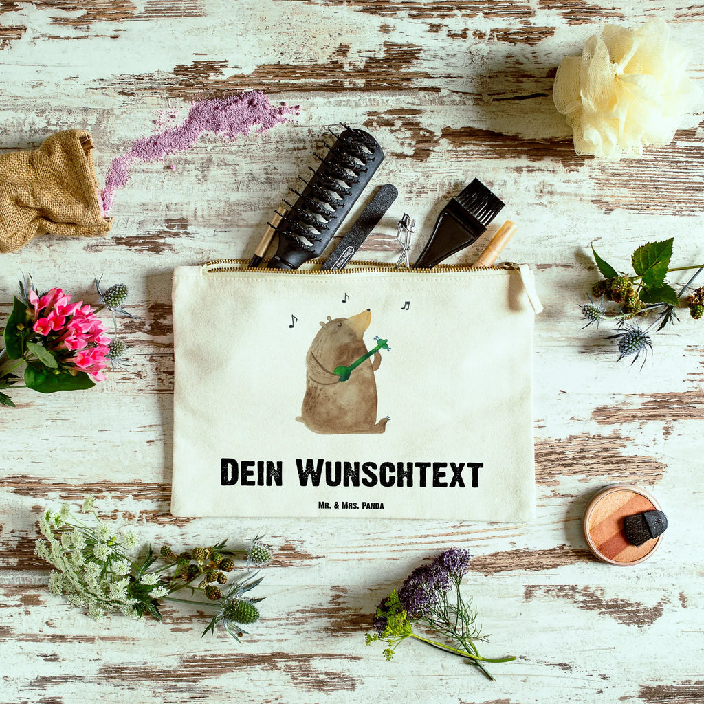 Personalisierte Schminktasche Bär Gitarre Schminktasche Für Unterwegs Mit Wunschtext, Kulturbeutel Damen Personalisiert, Stifteaufbewahrung Personalisiert, Kosmetiktasche Für Handtasche Personalisiert, Stiftetasche mit Wunschtext, Schminktasche Zum Aufhängen Mit Name, Reise-Kosmetiktasche Mit Name, Kosmetiktasche Personalisiert, Schminktasche Mit Reißverschluss Und Namen, Make-Up Tasche Mit Name, Schminktasche Für Teenager Mit Namen, Schminktäschchen Mit Initialen, Personalisierte Schminktasche, Kosmetiktasche Organizer Mit Wunschtext, Schminktasche Reise Mit Namen, Schminktasche Blumen Mit Initialen, Schminktasche Mit Fächern Personalisiert, Schminktasche Stoff Mit Namen, Schminktasche Leder Mit Gravur, Schminktasche Klein Personalisiert, Schminkbeutel Mit Gravur, Aufbewahrung Für Schminke Mit Namen, Schminktasche Geschenk Personalisiert, Schminktasche Groß Mit Wunschtext, Schminktasche Mit Namen, Schminktasche Mit Muster Und Namen, Kosmetiktasche Damen Mit Namen, Schminktasche Mit Wunschtext, Schminktasche Nachhaltig Mit Wunschtext, Kosmetiktasche Zum Mitnehmen Mit Namen, Schminktasche Tiermotiv Mit Namen, Schminktasche Für Unterwegs Mit Personalisierung, Schminktasche Für Mädchen Mit Wunschtext, Bär, Teddy, Teddybär