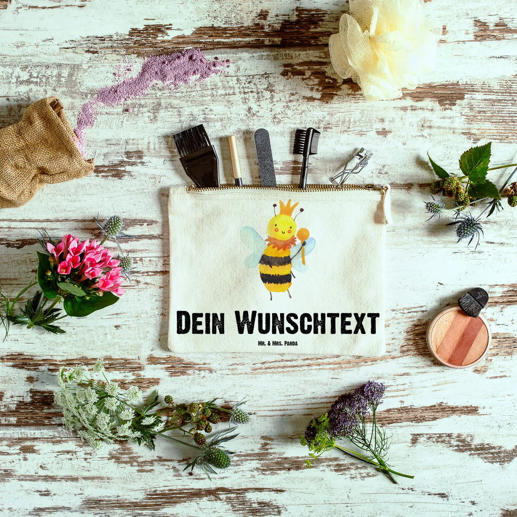 Personalised make-up bag bee king Schminktasche Stoff Mit Namen, Schminktasche Blumen Mit Initialen, Schminktasche Nachhaltig Mit Wunschtext, Schminktasche Reise Mit Namen, Schminktasche Mit Reißverschluss Und Namen, Kulturbeutel Damen Personalisiert, Kosmetiktasche Personalisiert, Schminktasche Für Unterwegs Mit Wunschtext, Reise-Kosmetiktasche Mit Name, Schminktäschchen Mit Initialen, Schminktasche Tiermotiv Mit Namen, Stifteaufbewahrung Personalisiert, Kosmetiktasche Damen Mit Namen, Schminktasche Zum Aufhängen Mit Name, Schminktasche Groß Mit Wunschtext, Schminktasche Für Teenager Mit Namen, Schminktasche Mit Wunschtext, Schminktasche Geschenk Personalisiert, Schminkbeutel Mit Gravur, Schminktasche Mit Muster Und Namen, Schminktasche Leder Mit Gravur, Schminktasche Für Mädchen Mit Wunschtext, Schminktasche Klein Personalisiert, Kosmetiktasche Zum Mitnehmen Mit Namen, Kosmetiktasche Organizer Mit Wunschtext, Kosmetiktasche Für Handtasche Personalisiert, Stiftetasche mit Wunschtext, Aufbewahrung Für Schminke Mit Namen, Schminktasche Für Unterwegs Mit Personalisierung, Make-Up Tasche Mit Name, Personalisierte Schminktasche, Schminktasche Mit Namen, Schminktasche Mit Fächern Personalisiert, Biene, Wespe, Hummel