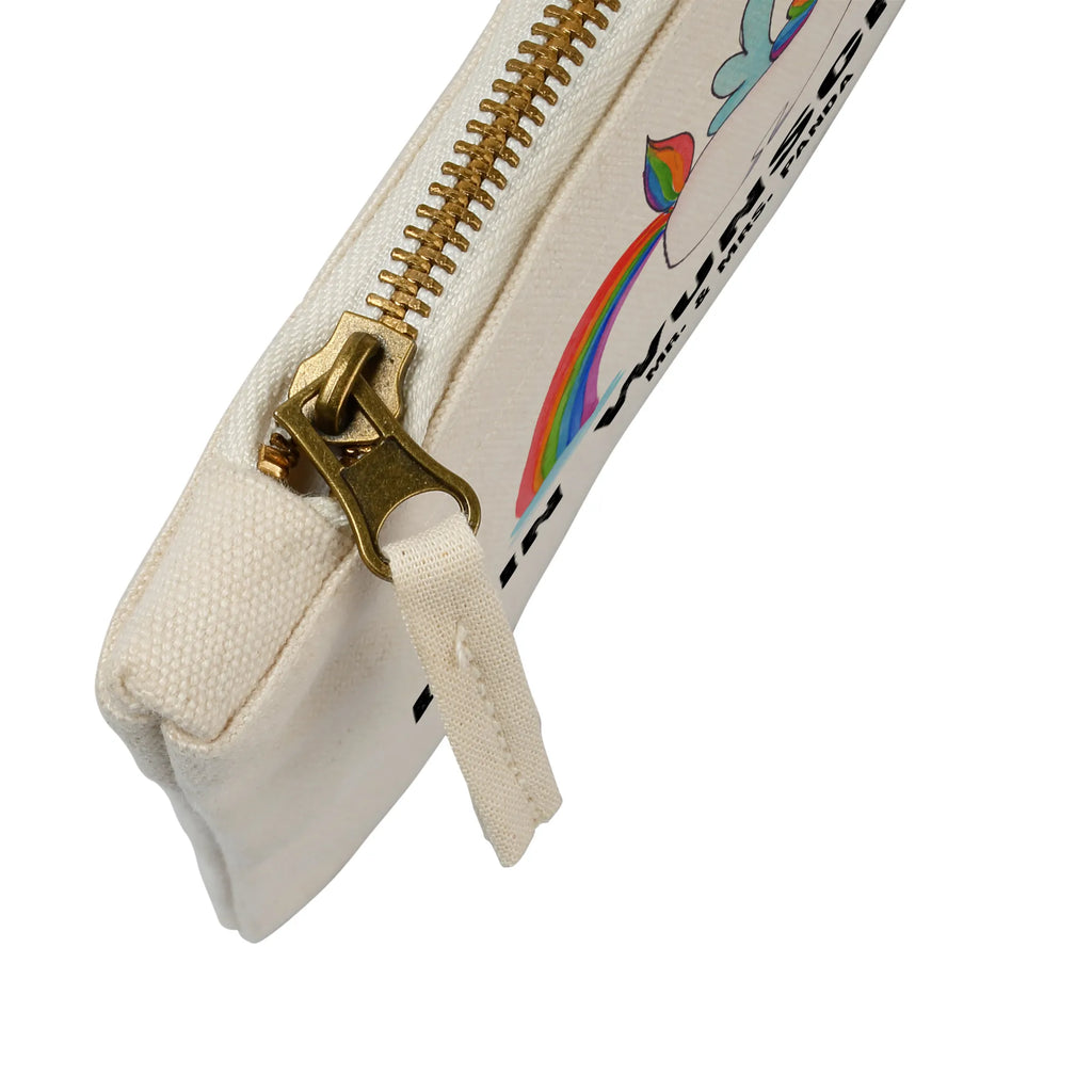 Personalisierte Schminktasche Einhorn Fliegendes Pferd Schminktasche Für Mädchen Mit Wunschtext, Schminktasche Mit Wunschtext, Schminktasche Stoff Mit Namen, Schminktasche Mit Reißverschluss Und Namen, Stifteaufbewahrung Personalisiert, Kulturbeutel Damen Personalisiert, Schminktasche Nachhaltig Mit Wunschtext, Schminkbeutel Mit Gravur, Schminktasche Für Unterwegs Mit Personalisierung, Schminktasche Leder Mit Gravur, Aufbewahrung Für Schminke Mit Namen, Schminktasche Reise Mit Namen, Schminktäschchen Mit Initialen, Schminktasche Mit Fächern Personalisiert, Reise-Kosmetiktasche Mit Name, Make-Up Tasche Mit Name, Kosmetiktasche Personalisiert, Kosmetiktasche Damen Mit Namen, Personalisierte Schminktasche, Schminktasche Für Teenager Mit Namen, Schminktasche Groß Mit Wunschtext, Schminktasche Klein Personalisiert, Schminktasche Mit Namen, Schminktasche Blumen Mit Initialen, Kosmetiktasche Organizer Mit Wunschtext, Schminktasche Zum Aufhängen Mit Name, Kosmetiktasche Zum Mitnehmen Mit Namen, Kosmetiktasche Für Handtasche Personalisiert, Schminktasche Tiermotiv Mit Namen, Schminktasche Für Unterwegs Mit Wunschtext, Schminktasche Mit Muster Und Namen, Stiftetasche mit Wunschtext, Schminktasche Geschenk Personalisiert, Einhorn, Einhörner, Einhorn Deko, Unicorn, Erwachsenwerden, Regenbogen, Spielen, Realität, Glitzer