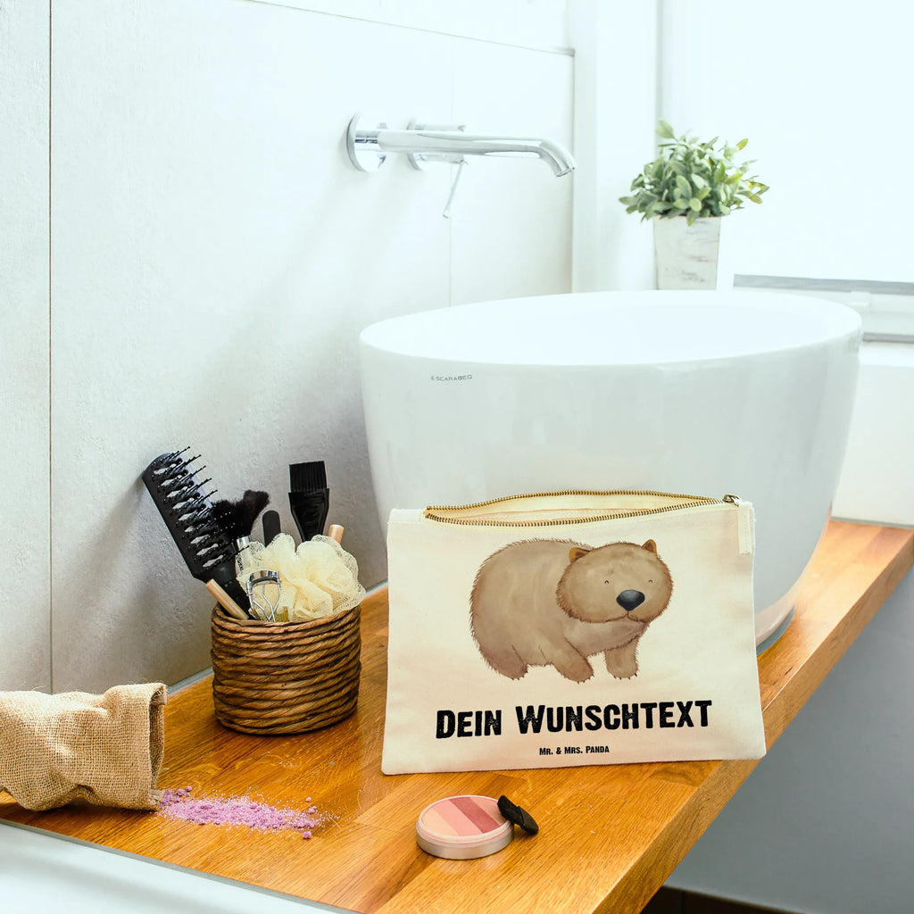 Personalised make-up bag Wombat Schminktasche Geschenk Personalisiert, Reise-Kosmetiktasche Mit Name, Make-Up Tasche Mit Name, Schminktasche Für Unterwegs Mit Personalisierung, Schminktasche Mit Muster Und Namen, Schminktasche Groß Mit Wunschtext, Kosmetiktasche Zum Mitnehmen Mit Namen, Schminktasche Reise Mit Namen, Schminktasche Mit Reißverschluss Und Namen, Schminktasche Mit Wunschtext, Stifteaufbewahrung Personalisiert, Personalisierte Schminktasche, Schminkbeutel Mit Gravur, Stiftetasche mit Wunschtext, Schminktasche Stoff Mit Namen, Schminktasche Für Mädchen Mit Wunschtext, Schminktasche Für Teenager Mit Namen, Schminktasche Tiermotiv Mit Namen, Kosmetiktasche Organizer Mit Wunschtext, Schminktasche Nachhaltig Mit Wunschtext, Schminktasche Leder Mit Gravur, Kosmetiktasche Personalisiert, Schminktasche Klein Personalisiert, Schminktasche Für Unterwegs Mit Wunschtext, Schminktasche Blumen Mit Initialen, Kosmetiktasche Für Handtasche Personalisiert, Aufbewahrung Für Schminke Mit Namen, Schminktasche Mit Fächern Personalisiert, Kosmetiktasche Damen Mit Namen, Kulturbeutel Damen Personalisiert, Schminktäschchen Mit Initialen, Schminktasche Zum Aufhängen Mit Name, Schminktasche Mit Namen, Lustige Sprüche, Tiere, Tiermotive, Gute Laune, Spruch, Australien, Wombat, Das Leben Ist schön, Motivation