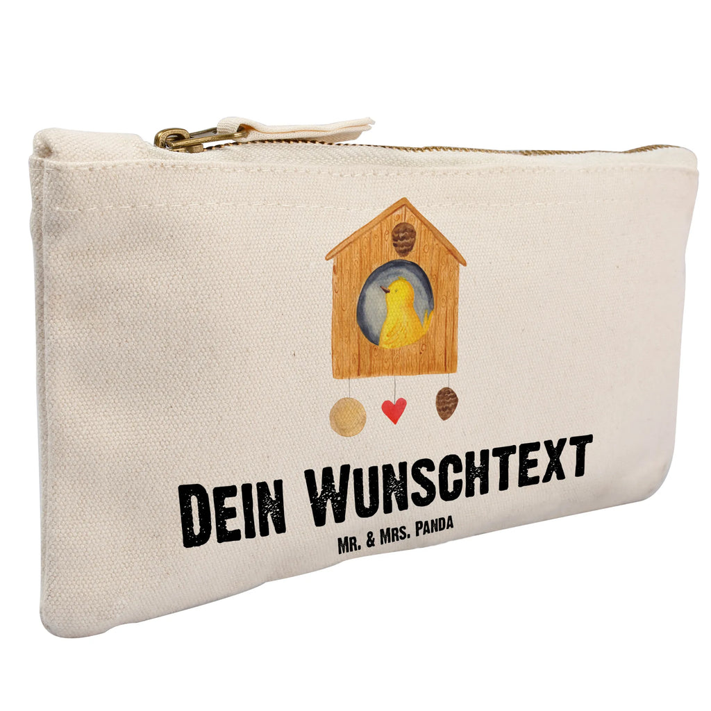 Personalisierte Schminktasche Vogelhaus Home Schminktäschchen Mit Initialen, Schminktasche Leder Mit Gravur, Schminktasche Für Unterwegs Mit Wunschtext, Aufbewahrung Für Schminke Mit Namen, Schminktasche Groß Mit Wunschtext, Schminktasche Reise Mit Namen, Kosmetiktasche Personalisiert, Schminktasche Mit Fächern Personalisiert, Kulturbeutel Damen Personalisiert, Schminktasche Für Unterwegs Mit Personalisierung, Schminktasche Mit Muster Und Namen, Kosmetiktasche Zum Mitnehmen Mit Namen, Schminktasche Mit Reißverschluss Und Namen, Schminktasche Tiermotiv Mit Namen, Kosmetiktasche Für Handtasche Personalisiert, Schminktasche Mit Namen, Stiftetasche mit Wunschtext, Schminktasche Mit Wunschtext, Stifteaufbewahrung Personalisiert, Reise-Kosmetiktasche Mit Name, Schminktasche Geschenk Personalisiert, Schminkbeutel Mit Gravur, Kosmetiktasche Organizer Mit Wunschtext, Schminktasche Klein Personalisiert, Schminktasche Blumen Mit Initialen, Schminktasche Nachhaltig Mit Wunschtext, Personalisierte Schminktasche, Schminktasche Für Teenager Mit Namen, Kosmetiktasche Damen Mit Namen, Make-Up Tasche Mit Name, Schminktasche Für Mädchen Mit Wunschtext, Schminktasche Zum Aufhängen Mit Name, Schminktasche Stoff Mit Namen, Tiermotive, Gute Laune, lustige Sprüche, Tiere, Home sweet Home, Haus, Geschenk, Hausbau, Vogel, Vogelhaus, Einzugsgeschenk, Einzug, Umzug