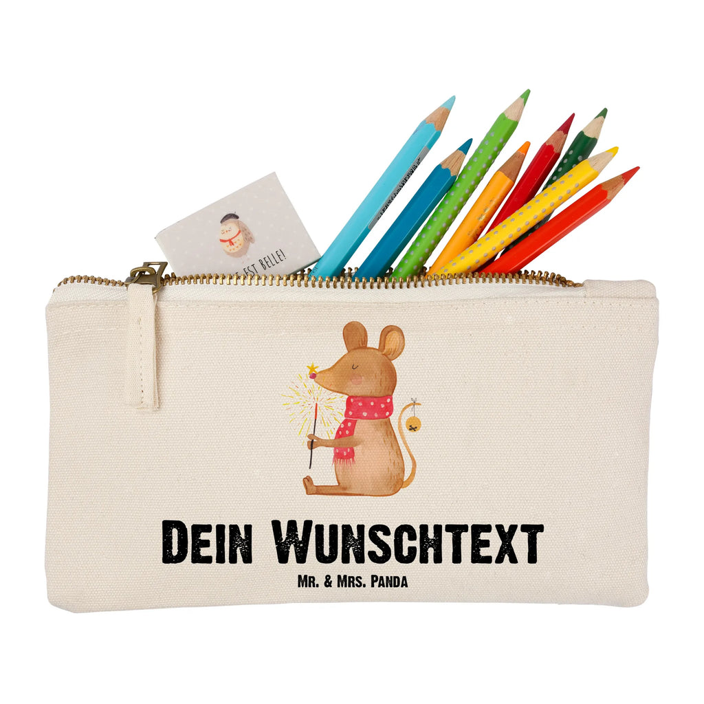 Personalised make-up bag Mouse Christmas Schminktasche Für Unterwegs Mit Personalisierung, Reise-Kosmetiktasche Mit Name, Kosmetiktasche Für Handtasche Personalisiert, Schminktasche Blumen Mit Initialen, Schminktasche Zum Aufhängen Mit Name, Schminktäschchen Mit Initialen, Schminktasche Geschenk Personalisiert, Schminkbeutel Mit Gravur, Schminktasche Für Unterwegs Mit Wunschtext, Kosmetiktasche Personalisiert, Schminktasche Stoff Mit Namen, Schminktasche Für Teenager Mit Namen, Kosmetiktasche Damen Mit Namen, Schminktasche Mit Reißverschluss Und Namen, Schminktasche Reise Mit Namen, Make-Up Tasche Mit Name, Aufbewahrung Für Schminke Mit Namen, Schminktasche Mit Wunschtext, Schminktasche Nachhaltig Mit Wunschtext, Personalisierte Schminktasche, Schminktasche Groß Mit Wunschtext, Schminktasche Mit Muster Und Namen, Stiftetasche mit Wunschtext, Schminktasche Tiermotiv Mit Namen, Kulturbeutel Damen Personalisiert, Schminktasche Für Mädchen Mit Wunschtext, Kosmetiktasche Zum Mitnehmen Mit Namen, Schminktasche Leder Mit Gravur, Schminktasche Mit Fächern Personalisiert, Schminktasche Klein Personalisiert, Schminktasche Mit Namen, Kosmetiktasche Organizer Mit Wunschtext, Stifteaufbewahrung Personalisiert, Weihnachten, Winter, Weihnachtsdeko, Nikolaus, Advent, Heiligabend, Wintermotiv, Maus, Weihnachtsmotiv, Weihnachtsgruß, Mäuschen, Weihnachtswunder, Frohe Weihnachten