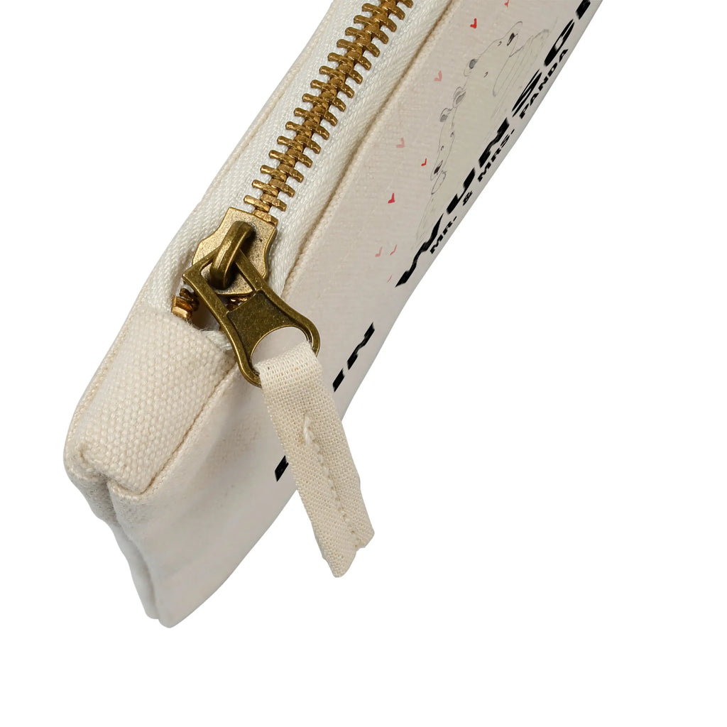 Personalised make-up bag Icebear Embrace Schminktasche Geschenk Personalisiert, Kosmetiktasche Organizer Mit Wunschtext, Kosmetiktasche Personalisiert, Kulturbeutel Damen Personalisiert, Stiftetasche mit Wunschtext, Kosmetiktasche Damen Mit Namen, Schminktasche Leder Mit Gravur, Schminkbeutel Mit Gravur, Schminktasche Für Unterwegs Mit Personalisierung, Personalisierte Schminktasche, Schminktasche Reise Mit Namen, Schminktasche Zum Aufhängen Mit Name, Kosmetiktasche Zum Mitnehmen Mit Namen, Kosmetiktasche Für Handtasche Personalisiert, Stifteaufbewahrung Personalisiert, Schminktasche Tiermotiv Mit Namen, Reise-Kosmetiktasche Mit Name, Schminktasche Klein Personalisiert, Schminktasche Stoff Mit Namen, Schminktasche Mit Namen, Schminktasche Mit Wunschtext, Schminktasche Groß Mit Wunschtext, Schminktäschchen Mit Initialen, Schminktasche Nachhaltig Mit Wunschtext, Schminktasche Mit Muster Und Namen, Schminktasche Mit Fächern Personalisiert, Schminktasche Mit Reißverschluss Und Namen, Schminktasche Für Teenager Mit Namen, Make-Up Tasche Mit Name, Schminktasche Blumen Mit Initialen, Aufbewahrung Für Schminke Mit Namen, Schminktasche Für Mädchen Mit Wunschtext, Schminktasche Für Unterwegs Mit Wunschtext, Lustige Sprüche, Tiere, Tiermotive, Gute Laune