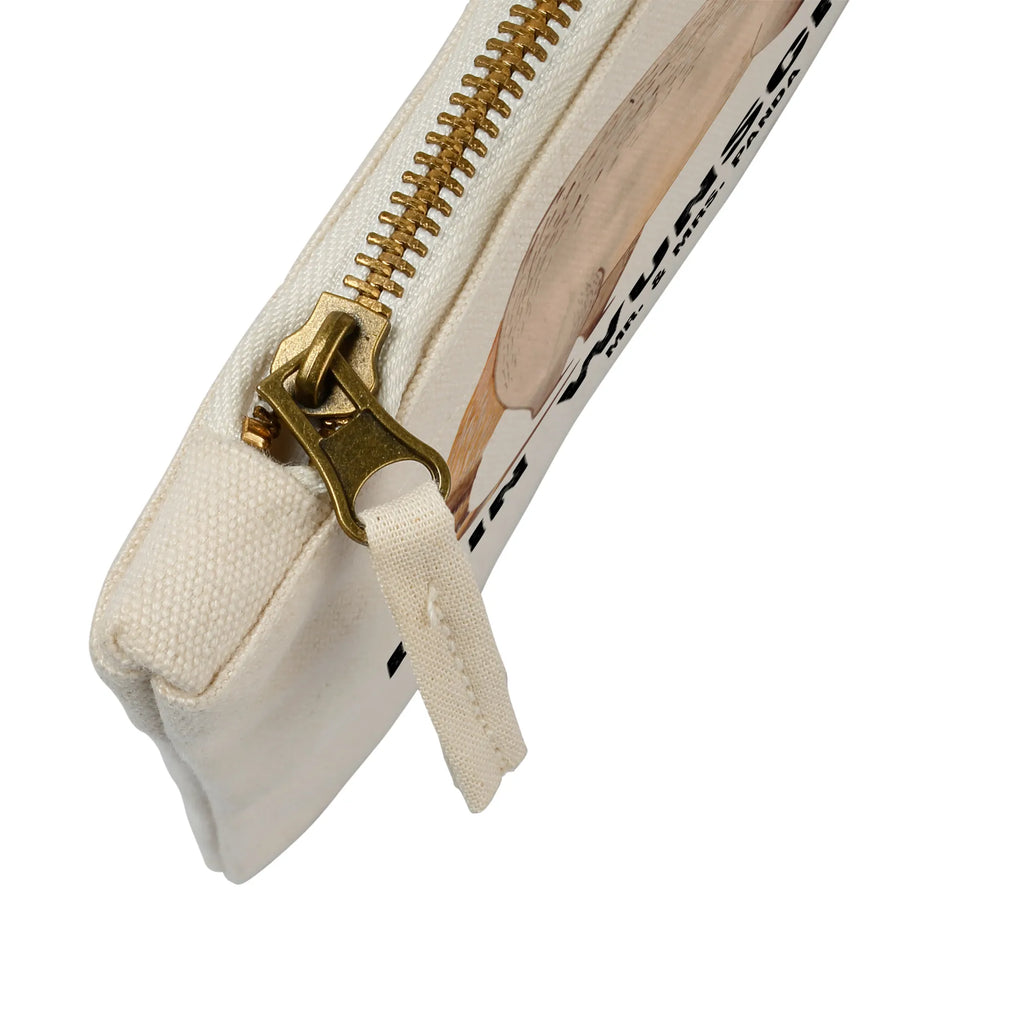 Personalised make-up bag Coati Schminktäschchen Mit Initialen, Kosmetiktasche Personalisiert, Schminktasche Mit Namen, Schminkbeutel Mit Gravur, Schminktasche Für Unterwegs Mit Personalisierung, Schminktasche Mit Muster Und Namen, Schminktasche Mit Reißverschluss Und Namen, Reise-Kosmetiktasche Mit Name, Schminktasche Mit Fächern Personalisiert, Personalisierte Schminktasche, Schminktasche Zum Aufhängen Mit Name, Schminktasche Blumen Mit Initialen, Schminktasche Reise Mit Namen, Kosmetiktasche Damen Mit Namen, Schminktasche Leder Mit Gravur, Kosmetiktasche Für Handtasche Personalisiert, Schminktasche Für Teenager Mit Namen, Schminktasche Mit Wunschtext, Kulturbeutel Damen Personalisiert, Make-Up Tasche Mit Name, Schminktasche Für Unterwegs Mit Wunschtext, Stifteaufbewahrung Personalisiert, Kosmetiktasche Zum Mitnehmen Mit Namen, Schminktasche Groß Mit Wunschtext, Aufbewahrung Für Schminke Mit Namen, Schminktasche Geschenk Personalisiert, Schminktasche Klein Personalisiert, Schminktasche Nachhaltig Mit Wunschtext, Kosmetiktasche Organizer Mit Wunschtext, Stiftetasche mit Wunschtext, Schminktasche Stoff Mit Namen, Schminktasche Tiermotiv Mit Namen, Schminktasche Für Mädchen Mit Wunschtext, Lustige Sprüche, Tiere, Tiermotive, Gute Laune, Nasenbären, Nasenbär, Rüsselbär, Bär