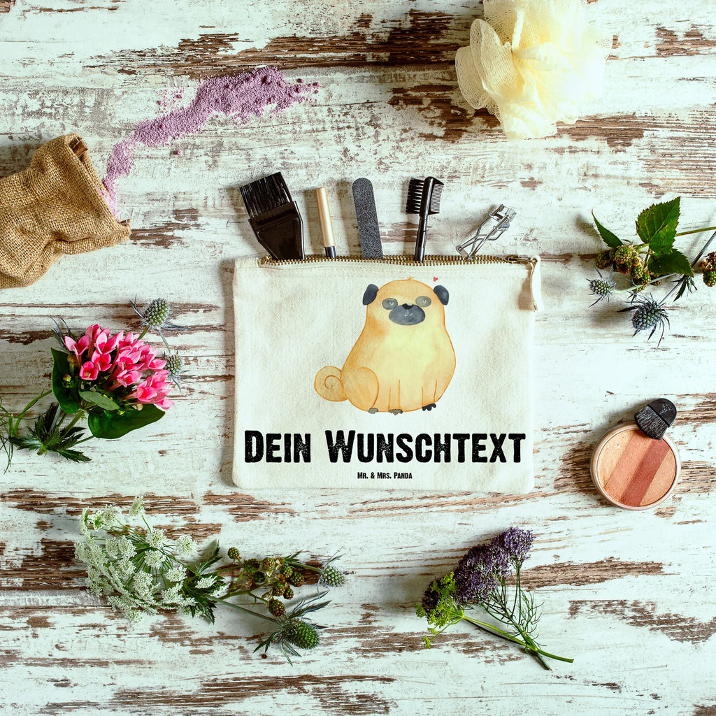 Personalised make-up bag Pug Schminktasche Für Unterwegs Mit Wunschtext, Kosmetiktasche Organizer Mit Wunschtext, Schminktasche Mit Fächern Personalisiert, Schminkbeutel Mit Gravur, Schminktasche Für Mädchen Mit Wunschtext, Schminktasche Für Unterwegs Mit Personalisierung, Schminktasche Zum Aufhängen Mit Name, Schminktasche Nachhaltig Mit Wunschtext, Schminktasche Groß Mit Wunschtext, Schminktasche Blumen Mit Initialen, Schminktasche Mit Muster Und Namen, Schminktasche Mit Namen, Kulturbeutel Damen Personalisiert, Schminktasche Mit Wunschtext, Schminktäschchen Mit Initialen, Schminktasche Geschenk Personalisiert, Reise-Kosmetiktasche Mit Name, Kosmetiktasche Damen Mit Namen, Kosmetiktasche Zum Mitnehmen Mit Namen, Kosmetiktasche Personalisiert, Schminktasche Leder Mit Gravur, Make-Up Tasche Mit Name, Stiftetasche mit Wunschtext, Schminktasche Reise Mit Namen, Schminktasche Mit Reißverschluss Und Namen, Schminktasche Klein Personalisiert, Schminktasche Für Teenager Mit Namen, Personalisierte Schminktasche, Schminktasche Stoff Mit Namen, Schminktasche Tiermotiv Mit Namen, Kosmetiktasche Für Handtasche Personalisiert, Aufbewahrung Für Schminke Mit Namen, Stifteaufbewahrung Personalisiert, Hund, Hundemotiv, Haustier, Hunderasse, Tierliebhaber, Hundebesitzer, Sprüche, Mops, Liebe, Hundeliebe