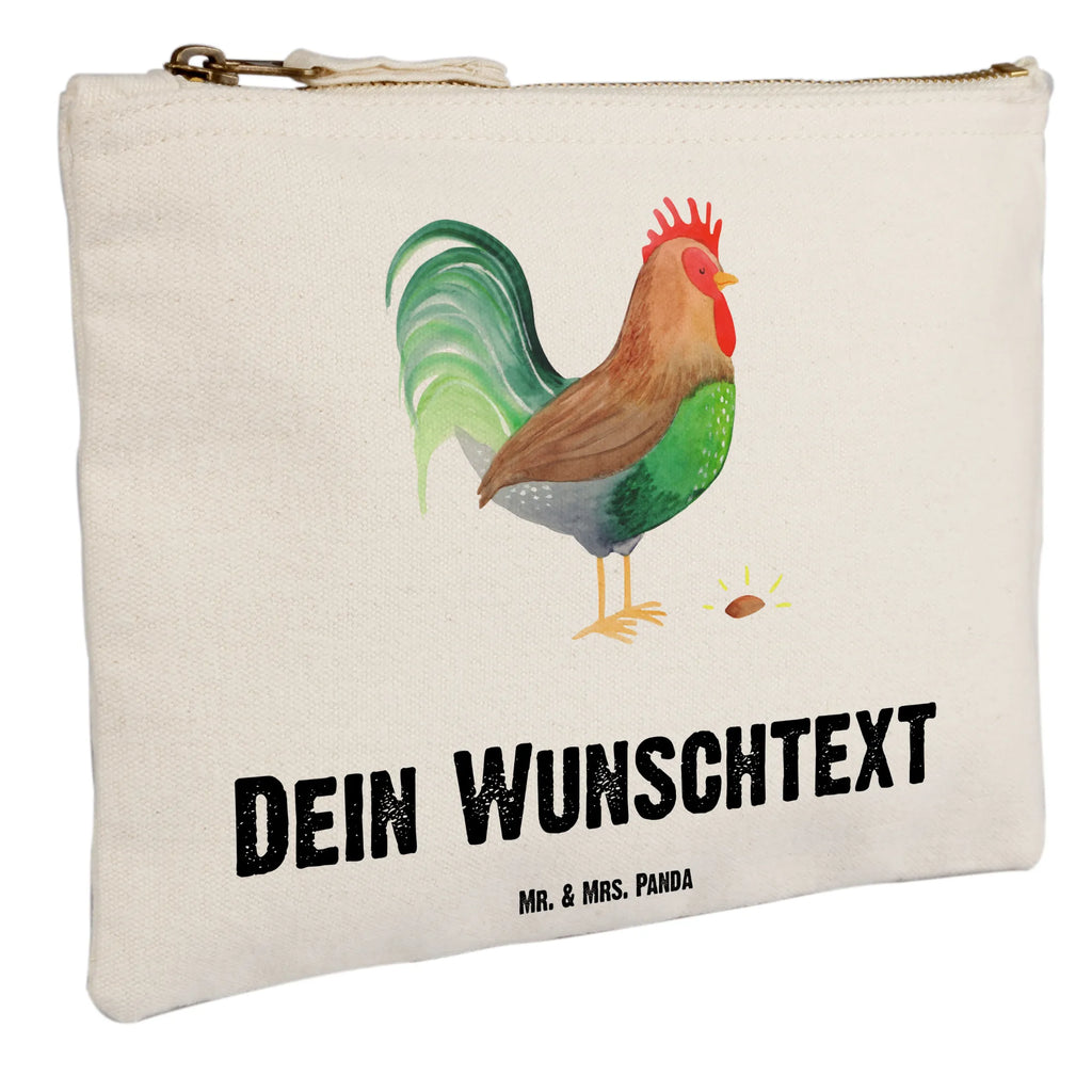 Personalisierte Schminktasche Hahn Korn Kulturbeutel Damen Personalisiert, Schminktasche Geschenk Personalisiert, Schminktasche Mit Fächern Personalisiert, Schminktasche Für Mädchen Mit Wunschtext, Schminktasche Stoff Mit Namen, Kosmetiktasche Damen Mit Namen, Schminktasche Leder Mit Gravur, Schminktasche Nachhaltig Mit Wunschtext, Stiftetasche mit Wunschtext, Schminktasche Mit Muster Und Namen, Schminktasche Klein Personalisiert, Stifteaufbewahrung Personalisiert, Schminktasche Tiermotiv Mit Namen, Kosmetiktasche Organizer Mit Wunschtext, Schminktasche Mit Reißverschluss Und Namen, Personalisierte Schminktasche, Schminktasche Für Unterwegs Mit Personalisierung, Kosmetiktasche Für Handtasche Personalisiert, Schminktasche Blumen Mit Initialen, Schminktasche Mit Wunschtext, Reise-Kosmetiktasche Mit Name, Schminktasche Zum Aufhängen Mit Name, Schminktasche Für Teenager Mit Namen, Schminktäschchen Mit Initialen, Make-Up Tasche Mit Name, Kosmetiktasche Zum Mitnehmen Mit Namen, Schminktasche Reise Mit Namen, Schminktasche Groß Mit Wunschtext, Schminktasche Mit Namen, Schminkbeutel Mit Gravur, Schminktasche Für Unterwegs Mit Wunschtext, Kosmetiktasche Personalisiert, Aufbewahrung Für Schminke Mit Namen, Bauernhof, Hoftiere, Landwirt, Landwirtin, Henne, Korn, Eier, Hahn, Natur