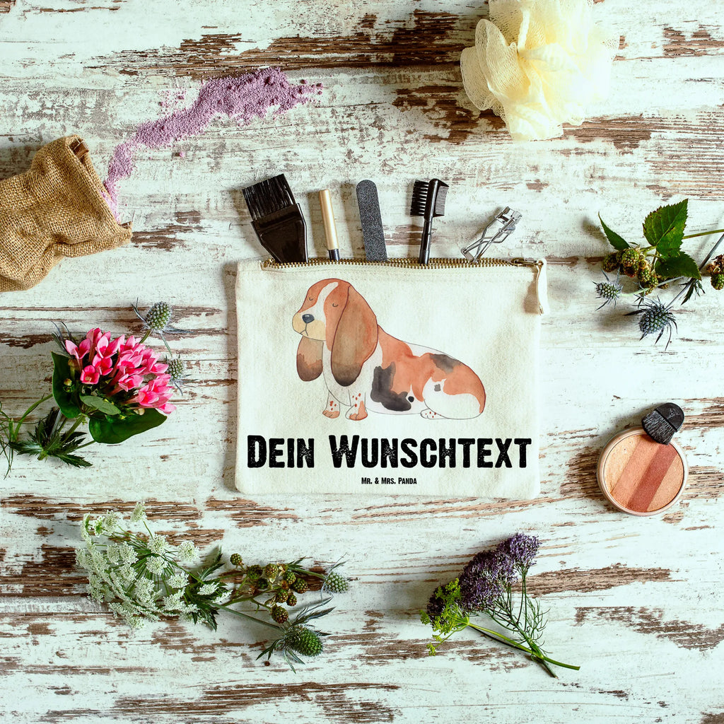 Personalised make-up bag Dog Basset Hound Schminktasche Stoff Mit Namen, Schminktasche Nachhaltig Mit Wunschtext, Schminktasche Zum Aufhängen Mit Name, Schminktasche Klein Personalisiert, Schminktasche Mit Reißverschluss Und Namen, Stifteaufbewahrung Personalisiert, Schminktasche Leder Mit Gravur, Schminktasche Geschenk Personalisiert, Schminktasche Groß Mit Wunschtext, Reise-Kosmetiktasche Mit Name, Make-Up Tasche Mit Name, Schminktäschchen Mit Initialen, Aufbewahrung Für Schminke Mit Namen, Schminkbeutel Mit Gravur, Kulturbeutel Damen Personalisiert, Schminktasche Mit Namen, Kosmetiktasche Personalisiert, Schminktasche Für Unterwegs Mit Wunschtext, Kosmetiktasche Organizer Mit Wunschtext, Schminktasche Tiermotiv Mit Namen, Schminktasche Für Mädchen Mit Wunschtext, Personalisierte Schminktasche, Schminktasche Für Teenager Mit Namen, Kosmetiktasche Zum Mitnehmen Mit Namen, Schminktasche Mit Muster Und Namen, Schminktasche Reise Mit Namen, Kosmetiktasche Für Handtasche Personalisiert, Stiftetasche mit Wunschtext, Schminktasche Mit Fächern Personalisiert, Schminktasche Blumen Mit Initialen, Schminktasche Mit Wunschtext, Kosmetiktasche Damen Mit Namen, Schminktasche Für Unterwegs Mit Personalisierung, Hund, Hundemotiv, Haustier, Hunderasse, Tierliebhaber, Hundebesitzer, Sprüche, Hundeliebe, kinderlos, Basset, Basset Hound