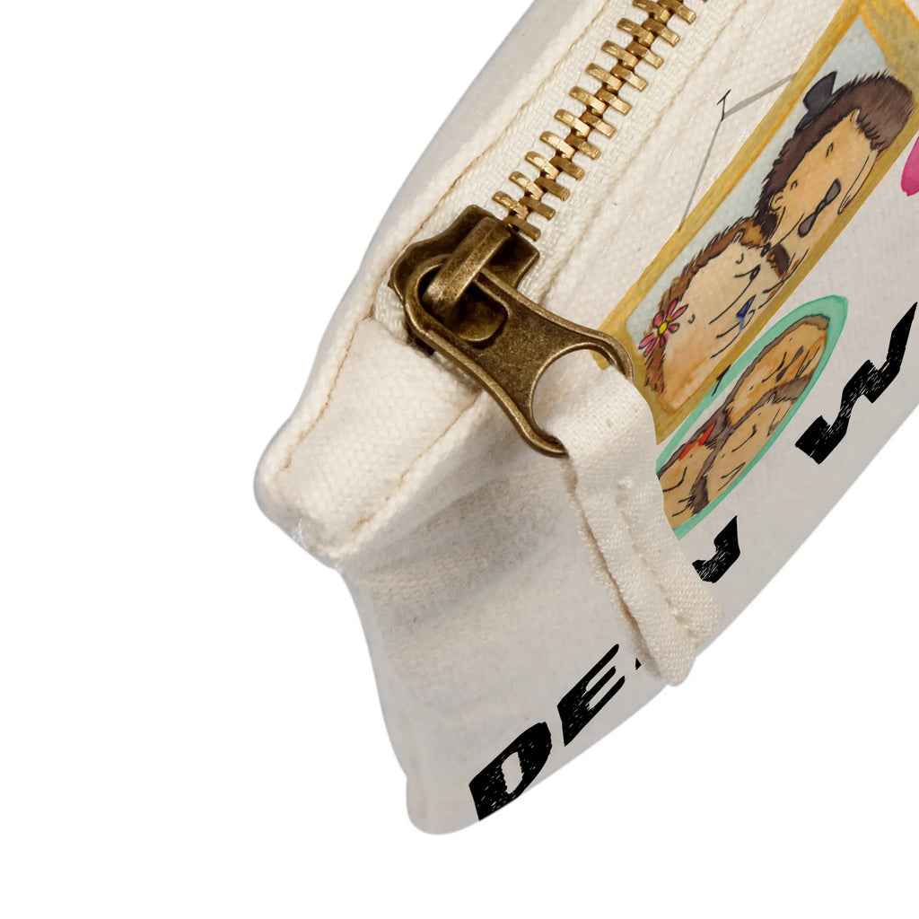 Personalised make-up bag Hedgehog family Personalisierte Schminktasche, Schminkbeutel Mit Gravur, Schminktäschchen Mit Initialen, Make-Up Tasche Mit Name, Schminktasche Mit Fächern Personalisiert, Kosmetiktasche Organizer Mit Wunschtext, Kosmetiktasche Damen Mit Namen, Schminktasche Blumen Mit Initialen, Kosmetiktasche Für Handtasche Personalisiert, Schminktasche Mit Namen, Kosmetiktasche Zum Mitnehmen Mit Namen, Schminktasche Mit Muster Und Namen, Schminktasche Geschenk Personalisiert, Schminktasche Mit Reißverschluss Und Namen, Schminktasche Für Teenager Mit Namen, Schminktasche Zum Aufhängen Mit Name, Stiftetasche mit Wunschtext, Schminktasche Reise Mit Namen, Stifteaufbewahrung Personalisiert, Schminktasche Klein Personalisiert, Reise-Kosmetiktasche Mit Name, Schminktasche Stoff Mit Namen, Schminktasche Für Mädchen Mit Wunschtext, Aufbewahrung Für Schminke Mit Namen, Kosmetiktasche Personalisiert, Kulturbeutel Damen Personalisiert, Schminktasche Leder Mit Gravur, Schminktasche Nachhaltig Mit Wunschtext, Schminktasche Tiermotiv Mit Namen, Schminktasche Für Unterwegs Mit Wunschtext, Schminktasche Groß Mit Wunschtext, Schminktasche Mit Wunschtext, Schminktasche Für Unterwegs Mit Personalisierung, Muttertag, Vatertag, Mama, Papa, Oma, Opa, Familie, Schwester, Bruder, Liebe, Igel, Zusammenhalt, Glück, Bilder