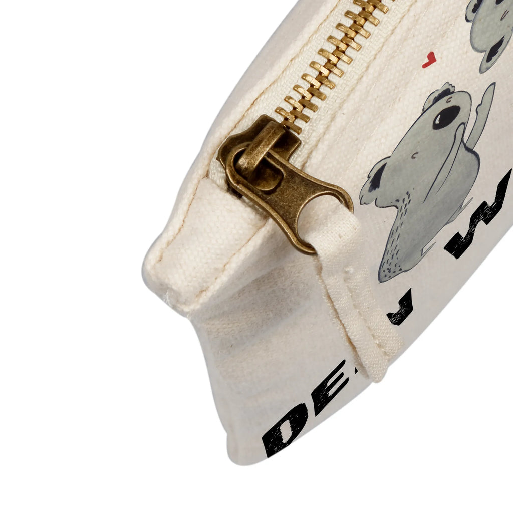 Personalisierte Schminktasche Koalas Feiern Schminktasche Nachhaltig Mit Wunschtext, Reise-Kosmetiktasche Mit Name, Kosmetiktasche Personalisiert, Schminktasche Für Mädchen Mit Wunschtext, Schminktasche Mit Muster Und Namen, Schminktasche Für Teenager Mit Namen, Stiftetasche mit Wunschtext, Schminktäschchen Mit Initialen, Schminktasche Für Unterwegs Mit Personalisierung, Aufbewahrung Für Schminke Mit Namen, Kulturbeutel Damen Personalisiert, Schminktasche Mit Reißverschluss Und Namen, Schminktasche Tiermotiv Mit Namen, Kosmetiktasche Damen Mit Namen, Schminktasche Für Unterwegs Mit Wunschtext, Schminktasche Zum Aufhängen Mit Name, Kosmetiktasche Zum Mitnehmen Mit Namen, Kosmetiktasche Organizer Mit Wunschtext, Schminktasche Blumen Mit Initialen, Schminktasche Mit Wunschtext, Make-Up Tasche Mit Name, Schminktasche Klein Personalisiert, Kosmetiktasche Für Handtasche Personalisiert, Schminkbeutel Mit Gravur, Stifteaufbewahrung Personalisiert, Schminktasche Mit Namen, Schminktasche Groß Mit Wunschtext, Personalisierte Schminktasche, Schminktasche Leder Mit Gravur, Schminktasche Stoff Mit Namen, Schminktasche Reise Mit Namen, Schminktasche Geschenk Personalisiert, Schminktasche Mit Fächern Personalisiert, Geschenk, Geburtstag, Geburtstagsgeschenk, Familie, Eltern, Herz, Liebe, Kind, Koala