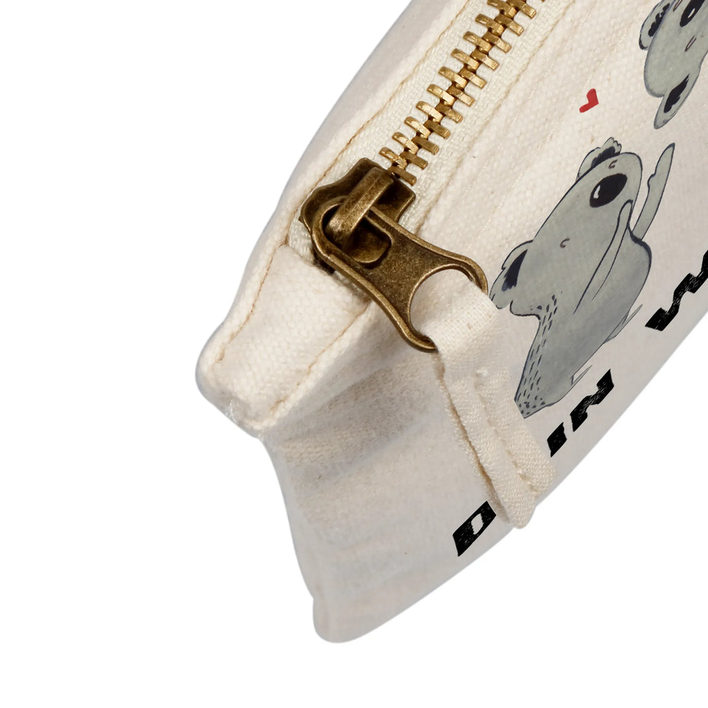 Personalisierte Schminktasche Koalas Feiern Schminktasche Nachhaltig Mit Wunschtext, Reise-Kosmetiktasche Mit Name, Kosmetiktasche Personalisiert, Schminktasche Für Mädchen Mit Wunschtext, Schminktasche Mit Muster Und Namen, Schminktasche Für Teenager Mit Namen, Stiftetasche mit Wunschtext, Schminktäschchen Mit Initialen, Schminktasche Für Unterwegs Mit Personalisierung, Aufbewahrung Für Schminke Mit Namen, Kulturbeutel Damen Personalisiert, Schminktasche Mit Reißverschluss Und Namen, Schminktasche Tiermotiv Mit Namen, Kosmetiktasche Damen Mit Namen, Schminktasche Für Unterwegs Mit Wunschtext, Schminktasche Zum Aufhängen Mit Name, Kosmetiktasche Zum Mitnehmen Mit Namen, Kosmetiktasche Organizer Mit Wunschtext, Schminktasche Blumen Mit Initialen, Schminktasche Mit Wunschtext, Make-Up Tasche Mit Name, Schminktasche Klein Personalisiert, Kosmetiktasche Für Handtasche Personalisiert, Schminkbeutel Mit Gravur, Stifteaufbewahrung Personalisiert, Schminktasche Mit Namen, Schminktasche Groß Mit Wunschtext, Personalisierte Schminktasche, Schminktasche Leder Mit Gravur, Schminktasche Stoff Mit Namen, Schminktasche Reise Mit Namen, Schminktasche Geschenk Personalisiert, Schminktasche Mit Fächern Personalisiert, Geschenk, Geburtstag, Geburtstagsgeschenk, Familie, Eltern, Herz, Liebe, Kind, Koala