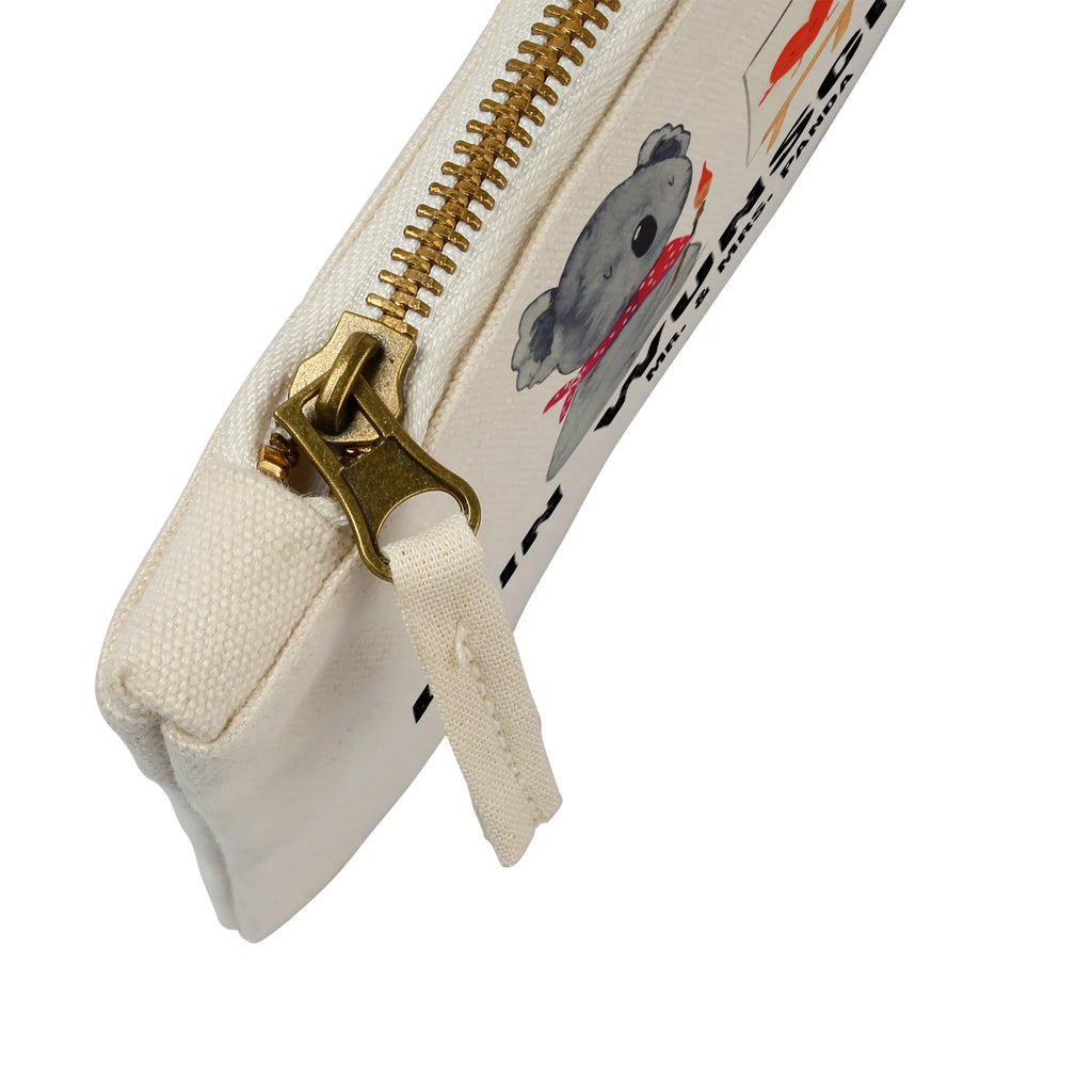 Personalised make-up bag Koala bear Artist Kosmetiktasche Organizer Mit Wunschtext, Kosmetiktasche Personalisiert, Schminktasche Mit Reißverschluss Und Namen, Schminktasche Klein Personalisiert, Stiftetasche mit Wunschtext, Make-Up Tasche Mit Name, Kosmetiktasche Zum Mitnehmen Mit Namen, Kosmetiktasche Damen Mit Namen, Schminktasche Zum Aufhängen Mit Name, Schminktasche Tiermotiv Mit Namen, Schminktasche Für Mädchen Mit Wunschtext, Schminktasche Leder Mit Gravur, Schminktäschchen Mit Initialen, Schminktasche Für Unterwegs Mit Personalisierung, Schminktasche Mit Muster Und Namen, Reise-Kosmetiktasche Mit Name, Schminktasche Mit Fächern Personalisiert, Schminktasche Geschenk Personalisiert, Schminktasche Reise Mit Namen, Stifteaufbewahrung Personalisiert, Schminktasche Stoff Mit Namen, Personalisierte Schminktasche, Schminktasche Nachhaltig Mit Wunschtext, Schminktasche Für Unterwegs Mit Wunschtext, Kosmetiktasche Für Handtasche Personalisiert, Schminktasche Blumen Mit Initialen, Schminktasche Mit Namen, Schminktasche Mit Wunschtext, Schminkbeutel Mit Gravur, Schminktasche Für Teenager Mit Namen, Kulturbeutel Damen Personalisiert, Schminktasche Groß Mit Wunschtext, Aufbewahrung Für Schminke Mit Namen, Koala, Koalabär, Gefühle, Liebensbeweis, Liebesgeschenk, Zeichnen, Künstler, Liebe