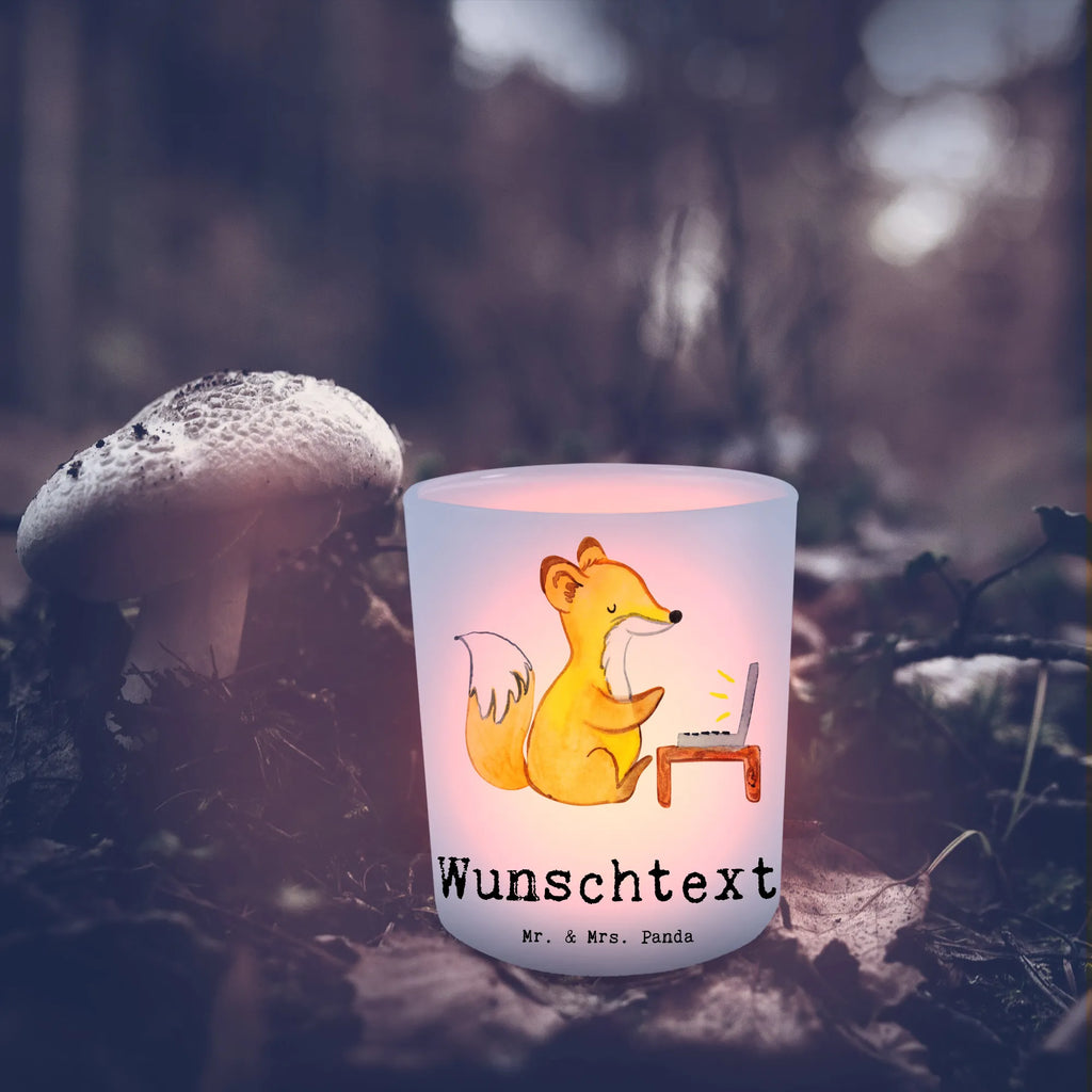Personalised lantern Fox Best colleague in the world Windlicht Skandinavisch, Windlicht Boho, Windlicht Vintage mit Namen, Teelicht Glas mit Namen, Windlichter mit Namen, Windlicht Modern, Teelichthalter für draußen selber gestalten, Windlicht Design, Windlicht Handgemacht, Windlicht Draußen selber gestalten, Windlicht Nachhaltig, Windlicht Klein, Windlicht Terrasse, Windlicht Glas mit Wunschtext, Teelichthalter mit Namen, Windlicht Outdoor, Windlicht Laterne, Windlicht Wohnzimmer, Windlicht Groß, Windlicht Romantisch, Windlicht Balkon, Windlicht Geschenk, Windlicht Für Draußen, Windlicht mit Namen, Windlicht Dekoration mit Namen, Teelichthalter Outdoor mit Namen, Windlicht Garten mit Namen, Windlicht Kerzenhalter, Teelichthalter mit Wunschtext, für, Dankeschön, Geschenk, Schenken, Geburtstag, Geburtstagsgeschenk, Geschenkidee, Danke, Bedanken, Mitbringsel, Freude machen, Geschenktipp, Ruhestand, Arbeit, Beruf, Büro, Arbeitskollege, Mitarbeiter, Berufsgenosse, Kollege, Abschiedsgeschenk