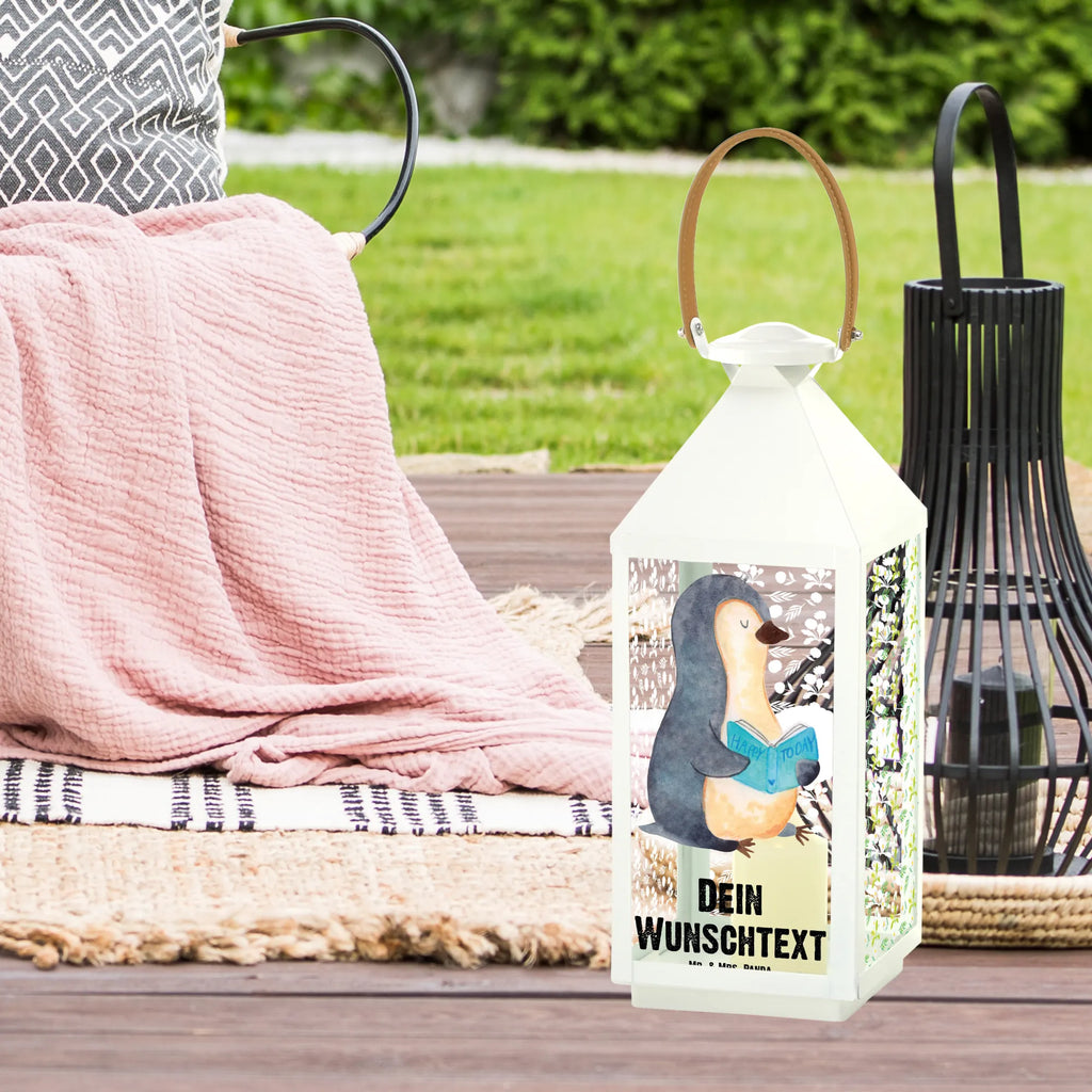 Personalisierte Deko Laterne Pinguin Buch Dekolaterne Mit Wunschname, Tischlaterne Mit Wunschname, Hängelaterne Mit Namensgravur, Laterne Mit Sternenmuster Und Namen, Kerzenlaterne Mit Namensdruck, Skandinavische Laterne Mit Namen, LED-Laterne Mit Namensgravur, Lichterkettenlaterne Mit Namen, Windlichtlaterne Mit Namensgravur, Kleine Laterne Mit Namensdruck, Glaslaterne Mit Wunschname, Laternen-Set Personalisiert, Motivlaterne Mit Namensgravur, Stellbare Laterne Mit Namen, Outdoor-Laterne Mit Wunschname, Laterne Deko Mit Namen, Lichterlaterne Mit Wunschname, Gartenlaterne Personalisiert, Shabby-Chic-Laterne Mit Wunschname, Holzlaterne Mit Namensdruck, Landhausstil-Laterne Mit Namen, Hängelaterne Deko Mit Namen, Deko Laterne Mit Namen, Vintage-Laterne Personalisiert, Maritim-Laterne Mit Wunschname, Orientalische Laterne Mit Namensdruck, Rustikale Laterne Mit Namensgravur, Personalisierte Deko Laterne, Metalllaterne Mit Namen, Romantische Laterne Mit Wunschname, Teelichthalter Laterne Mit Wunschname, Pastellfarbene Laterne Mit Namensdruck, Terrasse-Laterne Mit Wunschnamen, Spiegelglas-Laterne Mit Namensdruck, Laterne Mit Griff Und Wunschname, Moderne Laterne Mit Namen, XXL-Laterne Mit Wunschname, Weiße Laterne Mit Wunschname, Beleuchtete Laterne Mit Namen, Innenraum-Laterne Mit Namen, Laternenwindlicht Mit Namen, Minimalistische Laterne Mit Namen, Laterne Mit Blumenmotiv Und Wunschname, Wetterfeste Laterne Mit Wunschname, Klassische Laterne Mit Namensgravur, Pinguin, Bücherwurm, Ferien, Buch, Lesen, Pinguine, Nichtstun, Freizeit, Urlaub, Faulenzen