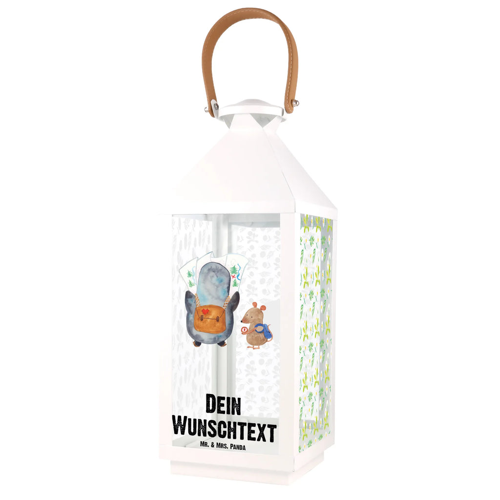Personalisierte Deko Laterne Pinguin & Maus Wanderer Kleine Laterne Mit Namensdruck, Laternenwindlicht Mit Namen, Holzlaterne Mit Namensdruck, Gartenlaterne Personalisiert, Teelichthalter Laterne Mit Wunschname, Skandinavische Laterne Mit Namen, Laterne Mit Blumenmotiv Und Wunschname, Wetterfeste Laterne Mit Wunschname, Vintage-Laterne Personalisiert, Moderne Laterne Mit Namen, Metalllaterne Mit Namen, Minimalistische Laterne Mit Namen, Windlichtlaterne Mit Namensgravur, Stellbare Laterne Mit Namen, Shabby-Chic-Laterne Mit Wunschname, Hängelaterne Deko Mit Namen, Laternen-Set Personalisiert, Tischlaterne Mit Wunschname, Motivlaterne Mit Namensgravur, Orientalische Laterne Mit Namensdruck, LED-Laterne Mit Namensgravur, Glaslaterne Mit Wunschname, Klassische Laterne Mit Namensgravur, Romantische Laterne Mit Wunschname, Laterne Mit Sternenmuster Und Namen, Maritim-Laterne Mit Wunschname, Lichterkettenlaterne Mit Namen, Weiße Laterne Mit Wunschname, Dekolaterne Mit Wunschname, XXL-Laterne Mit Wunschname, Laterne Deko Mit Namen, Hängelaterne Mit Namensgravur, Landhausstil-Laterne Mit Namen, Laterne Mit Griff Und Wunschname, Outdoor-Laterne Mit Wunschname, Kerzenlaterne Mit Namensdruck, Pastellfarbene Laterne Mit Namensdruck, Personalisierte Deko Laterne, Innenraum-Laterne Mit Namen, Spiegelglas-Laterne Mit Namensdruck, Terrasse-Laterne Mit Wunschnamen, Beleuchtete Laterne Mit Namen, Rustikale Laterne Mit Namensgravur, Lichterlaterne Mit Wunschname, Deko Laterne Mit Namen, Pinguin, Ausflug, Wanderlust, Roadtrip, Pinguine, Abenteurer, Abenteuer, wandern