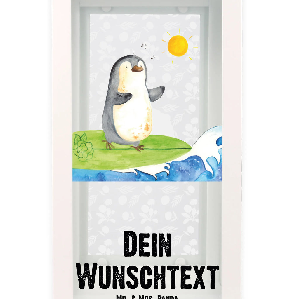 Personalisierte Deko Laterne Pinguin Surfer Personalisierte Deko Laterne, LED-Laterne Mit Namensgravur, XXL-Laterne Mit Wunschname, Lichterlaterne Mit Wunschname, Pastellfarbene Laterne Mit Namensdruck, Hängelaterne Deko Mit Namen, Maritim-Laterne Mit Wunschname, Terrasse-Laterne Mit Wunschnamen, Hängelaterne Mit Namensgravur, Orientalische Laterne Mit Namensdruck, Laternenwindlicht Mit Namen, Glaslaterne Mit Wunschname, Shabby-Chic-Laterne Mit Wunschname, Lichterkettenlaterne Mit Namen, Innenraum-Laterne Mit Namen, Kerzenlaterne Mit Namensdruck, Gartenlaterne Personalisiert, Minimalistische Laterne Mit Namen, Outdoor-Laterne Mit Wunschname, Laterne Mit Blumenmotiv Und Wunschname, Skandinavische Laterne Mit Namen, Wetterfeste Laterne Mit Wunschname, Laterne Mit Griff Und Wunschname, Motivlaterne Mit Namensgravur, Spiegelglas-Laterne Mit Namensdruck, Laternen-Set Personalisiert, Romantische Laterne Mit Wunschname, Beleuchtete Laterne Mit Namen, Windlichtlaterne Mit Namensgravur, Stellbare Laterne Mit Namen, Teelichthalter Laterne Mit Wunschname, Metalllaterne Mit Namen, Kleine Laterne Mit Namensdruck, Moderne Laterne Mit Namen, Dekolaterne Mit Wunschname, Rustikale Laterne Mit Namensgravur, Vintage-Laterne Personalisiert, Deko Laterne Mit Namen, Landhausstil-Laterne Mit Namen, Holzlaterne Mit Namensdruck, Weiße Laterne Mit Wunschname, Laterne Deko Mit Namen, Laterne Mit Sternenmuster Und Namen, Klassische Laterne Mit Namensgravur, Tischlaterne Mit Wunschname, Pinguin, Pinguine, Wellen, Portugal, surfen, Hawaii, Wellen reiten, Urlaub, Surfer