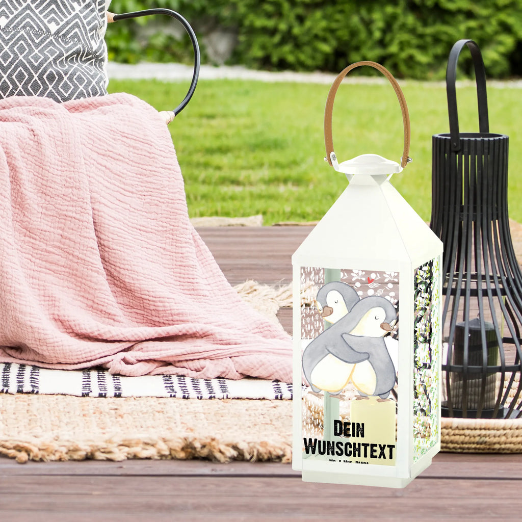 Personalisierte Deko Laterne Pinguine Kuscheln Personalisierte Deko Laterne, Kleine Laterne Mit Namensdruck, Kerzenlaterne Mit Namensdruck, Lichterlaterne Mit Wunschname, Metalllaterne Mit Namen, Maritim-Laterne Mit Wunschname, Spiegelglas-Laterne Mit Namensdruck, Teelichthalter Laterne Mit Wunschname, Beleuchtete Laterne Mit Namen, Metall Laterne, Wetterfeste Laterne Mit Wunschname, Landhausstil-Laterne Mit Namen, Innenraum-Laterne Mit Namen, Minimalistische Laterne Mit Namen, Gartenlaterne Personalisiert, Weiße Laterne Mit Wunschname, Romantische Laterne Mit Wunschname, Deko Laterne, XXL-Laterne Mit Wunschname, Skandinavische Laterne Mit Namen, Shabby-Chic-Laterne Mit Wunschname, Laternen-Set Personalisiert, Lichterkettenlaterne Mit Namen, Vintage-Laterne Personalisiert, Deko Laterne Mit Namen, Terrasse-Laterne Mit Wunschnamen, LED-Laterne Mit Namensgravur, Hängeleuchte, Pastellfarbene Laterne Mit Namensdruck, Rustikale Laterne Mit Namensgravur, Klassische Laterne Mit Namensgravur, Orientalische Laterne Mit Namensdruck, Tischlaterne Mit Wunschname, Hängelaterne Mit Namensgravur, Dekolaterne Mit Wunschname, Glaslaterne Mit Wunschname, Stellbare Laterne Mit Namen, Laternenwindlicht Mit Namen, Holzlaterne Mit Namensdruck, Moderne Laterne Mit Namen, Leuchten, Windlichtlaterne Mit Namensgravur, Laterne Mit Blumenmotiv Und Wunschname, Hängelaterne Deko Mit Namen, Laterne Deko Mit Namen, Windlicht, Outdoor-Laterne Mit Wunschname, Motivlaterne Mit Namensgravur, Laterne Mit Griff Und Wunschname, Laterne Mit Sternenmuster Und Namen, Freundin, Freund, Liebe, Liebesgeschenk, Jahrestag, Verlobung, Partner, Ehemann, Ehefrau, Heiraten, Heiratsantrag, Hocheitstag, für Ehemann, Mitbringsel, für Männer, Liebesbeweis, Geschenk für Frauen, Geschenk für Freundin, Geschenk für Partner, Valentinstag, Hochzeitstag