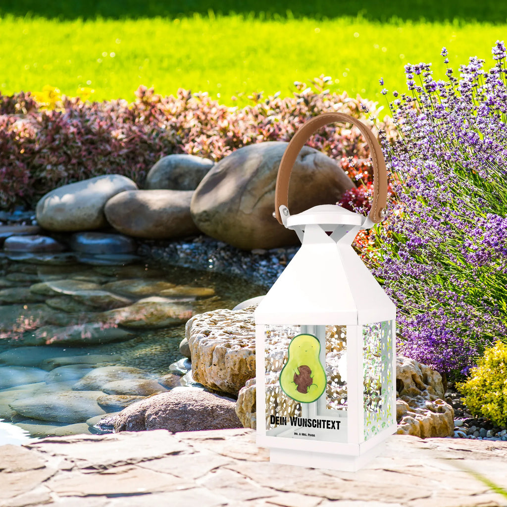 Personalisierte Deko Laterne Avocado mit Kern Beleuchtete Laterne Mit Namen, Innenraum-Laterne Mit Namen, Glaslaterne Mit Wunschname, Teelichthalter Laterne Mit Wunschname, Laternen-Set Personalisiert, Maritim-Laterne Mit Wunschname, Klassische Laterne Mit Namensgravur, Lichterkettenlaterne Mit Namen, Metall Laterne, Windlichtlaterne Mit Namensgravur, Terrasse-Laterne Mit Wunschnamen, Dekolaterne Mit Wunschname, Laterne Mit Griff Und Wunschname, Tischlaterne Mit Wunschname, Outdoor-Laterne Mit Wunschname, Vintage-Laterne Personalisiert, Laternenwindlicht Mit Namen, Spiegelglas-Laterne Mit Namensdruck, Hängelaterne Deko Mit Namen, Gartenlaterne Personalisiert, Pastellfarbene Laterne Mit Namensdruck, Laterne Deko Mit Namen, Kerzenlaterne Mit Namensdruck, Lichterlaterne Mit Wunschname, Skandinavische Laterne Mit Namen, Motivlaterne Mit Namensgravur, Orientalische Laterne Mit Namensdruck, Moderne Laterne Mit Namen, Windlicht, Holzlaterne Mit Namensdruck, Hängeleuchte, Minimalistische Laterne Mit Namen, Leuchten, Deko Laterne Mit Namen, Wetterfeste Laterne Mit Wunschname, Weiße Laterne Mit Wunschname, Personalisierte Deko Laterne, Laterne Mit Sternenmuster Und Namen, Deko Laterne, Romantische Laterne Mit Wunschname, Kleine Laterne Mit Namensdruck, Landhausstil-Laterne Mit Namen, LED-Laterne Mit Namensgravur, Metalllaterne Mit Namen, Hängelaterne Mit Namensgravur, Laterne Mit Blumenmotiv Und Wunschname, Shabby-Chic-Laterne Mit Wunschname, XXL-Laterne Mit Wunschname, Rustikale Laterne Mit Namensgravur, Stellbare Laterne Mit Namen, Avocado, Veggie, Vegan, Gesund, Spruch Leben, Avokado, Pflanze, Avocadokern, Kern