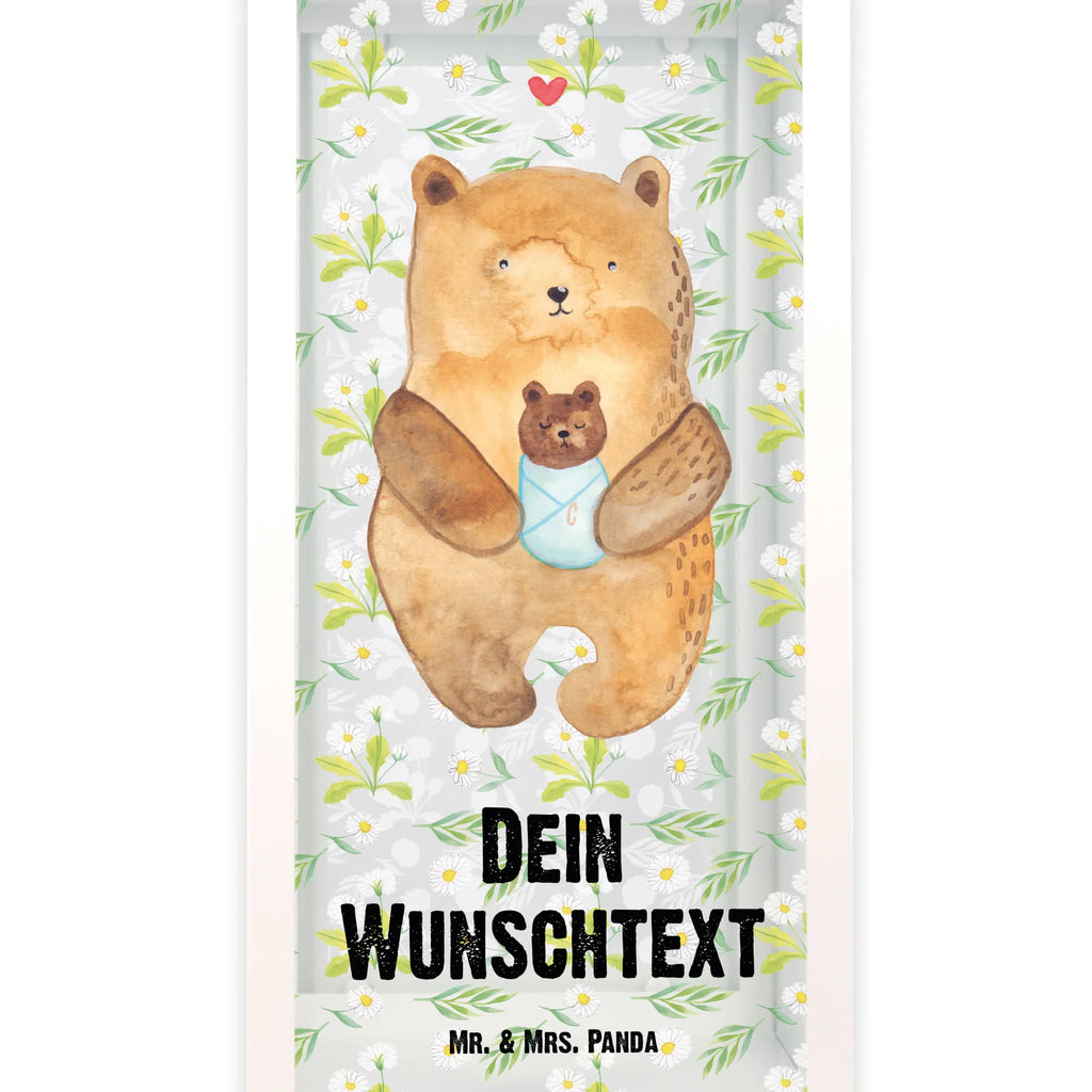 Personalisierte Deko Laterne Bär mit Baby Laterne Mit Blumenmotiv Und Wunschname, Motivlaterne Mit Namensgravur, Metalllaterne Mit Namen, Outdoor-Laterne Mit Wunschname, Deko Laterne Mit Namen, Landhausstil-Laterne Mit Namen, Tischlaterne Mit Wunschname, Skandinavische Laterne Mit Namen, Glaslaterne Mit Wunschname, Rustikale Laterne Mit Namensgravur, Romantische Laterne Mit Wunschname, Windlichtlaterne Mit Namensgravur, Lichterkettenlaterne Mit Namen, Beleuchtete Laterne Mit Namen, Weiße Laterne Mit Wunschname, Klassische Laterne Mit Namensgravur, Laternenwindlicht Mit Namen, Shabby-Chic-Laterne Mit Wunschname, Laterne Deko Mit Namen, Teelichthalter Laterne Mit Wunschname, Moderne Laterne Mit Namen, Kerzenlaterne Mit Namensdruck, XXL-Laterne Mit Wunschname, Laternen-Set Personalisiert, Dekolaterne Mit Wunschname, Innenraum-Laterne Mit Namen, LED-Laterne Mit Namensgravur, Hängelaterne Mit Namensgravur, Vintage-Laterne Personalisiert, Holzlaterne Mit Namensdruck, Wetterfeste Laterne Mit Wunschname, Stellbare Laterne Mit Namen, Kleine Laterne Mit Namensdruck, Personalisierte Deko Laterne, Spiegelglas-Laterne Mit Namensdruck, Orientalische Laterne Mit Namensdruck, Hängelaterne Deko Mit Namen, Gartenlaterne Personalisiert, Lichterlaterne Mit Wunschname, Terrasse-Laterne Mit Wunschnamen, Minimalistische Laterne Mit Namen, Laterne Mit Griff Und Wunschname, Pastellfarbene Laterne Mit Namensdruck, Laterne Mit Sternenmuster Und Namen, Maritim-Laterne Mit Wunschname, Bär, Teddy, Teddybär, Taufe, Baby, Enkelin, Neffe, Geburt, Eltern, Mutter, Geburtstag, Enkel, Glückwunsch, Täufling, Nichte