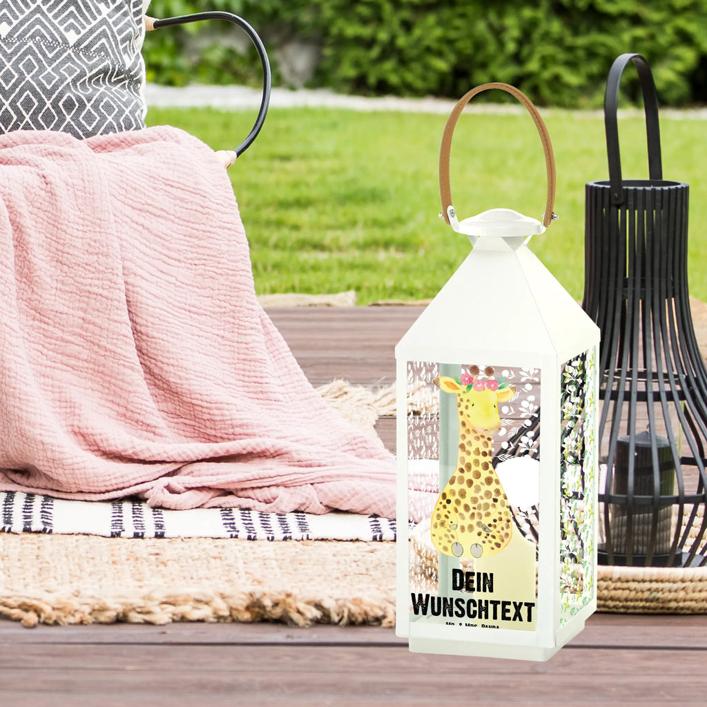 Personalisierte Deko Laterne Giraffe Blumenkranz Moderne Laterne Mit Namen, Lichterkettenlaterne Mit Namen, Orientalische Laterne Mit Namensdruck, Landhausstil-Laterne Mit Namen, Skandinavische Laterne Mit Namen, Laternen-Set Personalisiert, Minimalistische Laterne Mit Namen, Lichterlaterne Mit Wunschname, Laterne Deko Mit Namen, Vintage-Laterne Personalisiert, Romantische Laterne Mit Wunschname, Holzlaterne Mit Namensdruck, Windlichtlaterne Mit Namensgravur, Glaslaterne Mit Wunschname, Teelichthalter Laterne Mit Wunschname, Stellbare Laterne Mit Namen, XXL-Laterne Mit Wunschname, Innenraum-Laterne Mit Namen, Tischlaterne Mit Wunschname, Spiegelglas-Laterne Mit Namensdruck, Metalllaterne Mit Namen, Laterne Mit Blumenmotiv Und Wunschname, Wetterfeste Laterne Mit Wunschname, Rustikale Laterne Mit Namensgravur, Hängelaterne Mit Namensgravur, Weiße Laterne Mit Wunschname, Laterne Mit Sternenmuster Und Namen, Deko Laterne Mit Namen, Pastellfarbene Laterne Mit Namensdruck, Kleine Laterne Mit Namensdruck, Motivlaterne Mit Namensgravur, Maritim-Laterne Mit Wunschname, Gartenlaterne Personalisiert, Dekolaterne Mit Wunschname, LED-Laterne Mit Namensgravur, Hängelaterne Deko Mit Namen, Shabby-Chic-Laterne Mit Wunschname, Terrasse-Laterne Mit Wunschnamen, Kerzenlaterne Mit Namensdruck, Personalisierte Deko Laterne, Laterne Mit Griff Und Wunschname, Klassische Laterne Mit Namensgravur, Laternenwindlicht Mit Namen, Outdoor-Laterne Mit Wunschname, Beleuchtete Laterne Mit Namen, Afrika, Wildtiere, Abenteurer, Blumenkranz, Selbstliebe, Giraffe, Freundin