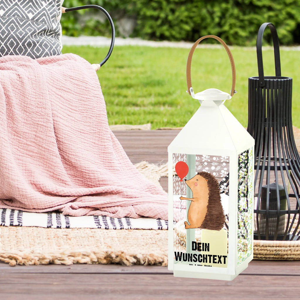Personalisierte Deko Laterne Igel mit Luftballon Gartenlaterne Personalisiert, Hängelaterne Deko Mit Namen, Holzlaterne Mit Namensdruck, Windlichtlaterne Mit Namensgravur, Wetterfeste Laterne Mit Wunschname, Skandinavische Laterne Mit Namen, Hängeleuchte, Beleuchtete Laterne Mit Namen, Moderne Laterne Mit Namen, Shabby-Chic-Laterne Mit Wunschname, Rustikale Laterne Mit Namensgravur, Spiegelglas-Laterne Mit Namensdruck, Maritim-Laterne Mit Wunschname, Laterne Mit Blumenmotiv Und Wunschname, Pastellfarbene Laterne Mit Namensdruck, Hängelaterne Mit Namensgravur, Innenraum-Laterne Mit Namen, Metall Laterne, Klassische Laterne Mit Namensgravur, Deko Laterne Mit Namen, Weiße Laterne Mit Wunschname, XXL-Laterne Mit Wunschname, Tischlaterne Mit Wunschname, Laternen-Set Personalisiert, Vintage-Laterne Personalisiert, Laterne Deko Mit Namen, Leuchten, Dekolaterne Mit Wunschname, Stellbare Laterne Mit Namen, Kerzenlaterne Mit Namensdruck, Metalllaterne Mit Namen, Glaslaterne Mit Wunschname, Lichterlaterne Mit Wunschname, Windlicht, Laternenwindlicht Mit Namen, Terrasse-Laterne Mit Wunschnamen, Kleine Laterne Mit Namensdruck, Outdoor-Laterne Mit Wunschname, Orientalische Laterne Mit Namensdruck, Landhausstil-Laterne Mit Namen, Personalisierte Deko Laterne, Lichterkettenlaterne Mit Namen, Minimalistische Laterne Mit Namen, Teelichthalter Laterne Mit Wunschname, Laterne Mit Griff Und Wunschname, Romantische Laterne Mit Wunschname, Motivlaterne Mit Namensgravur, Laterne Mit Sternenmuster Und Namen, Deko Laterne, LED-Laterne Mit Namensgravur, Lustige Sprüche, Tiere, Tiermotive, Gute Laune, Geburtstag, Igel, Glückwunsch, Herzlichen Glückwunsch, Happy Birthday, Geburtstagskind, Ballon
