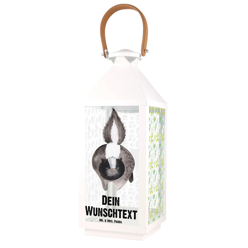 Personalisierte Deko Laterne Stinktier Angriff Laterne Mit Sternenmuster Und Namen, Stellbare Laterne Mit Namen, Innenraum-Laterne Mit Namen, LED-Laterne Mit Namensgravur, Wetterfeste Laterne Mit Wunschname, Skandinavische Laterne Mit Namen, Spiegelglas-Laterne Mit Namensdruck, Lichterkettenlaterne Mit Namen, Klassische Laterne Mit Namensgravur, Glaslaterne Mit Wunschname, Kleine Laterne Mit Namensdruck, Rustikale Laterne Mit Namensgravur, Outdoor-Laterne Mit Wunschname, Moderne Laterne Mit Namen, Shabby-Chic-Laterne Mit Wunschname, Maritim-Laterne Mit Wunschname, Deko Laterne Mit Namen, Hängeleuchte, Orientalische Laterne Mit Namensdruck, Laternen-Set Personalisiert, Laterne Deko Mit Namen, Metall Laterne, Teelichthalter Laterne Mit Wunschname, Windlichtlaterne Mit Namensgravur, Minimalistische Laterne Mit Namen, Tischlaterne Mit Wunschname, Laterne Mit Blumenmotiv Und Wunschname, Beleuchtete Laterne Mit Namen, Deko Laterne, Vintage-Laterne Personalisiert, Personalisierte Deko Laterne, Lichterlaterne Mit Wunschname, Romantische Laterne Mit Wunschname, Motivlaterne Mit Namensgravur, XXL-Laterne Mit Wunschname, Weiße Laterne Mit Wunschname, Gartenlaterne Personalisiert, Pastellfarbene Laterne Mit Namensdruck, Hängelaterne Deko Mit Namen, Metalllaterne Mit Namen, Landhausstil-Laterne Mit Namen, Holzlaterne Mit Namensdruck, Kerzenlaterne Mit Namensdruck, Windlicht, Laternenwindlicht Mit Namen, Leuchten, Terrasse-Laterne Mit Wunschnamen, Laterne Mit Griff Und Wunschname, Dekolaterne Mit Wunschname, Hängelaterne Mit Namensgravur, Stinktier, Skunk, Drohung, wütend, Wildtier, Stinki, Raubtier, Stinker