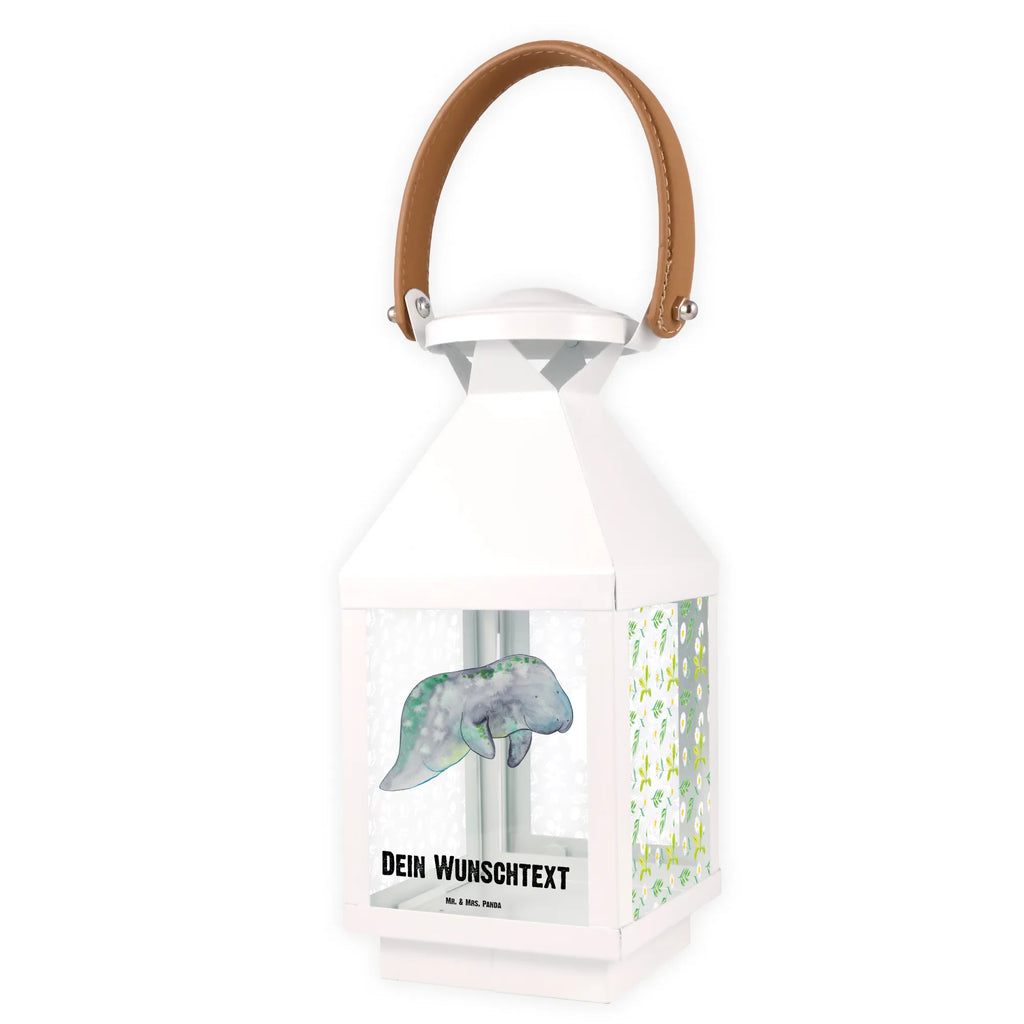 Personalisierte Deko Laterne Seekuh chillt Klassische Laterne Mit Namensgravur, Metalllaterne Mit Namen, Hängelaterne Mit Namensgravur, Deko Laterne Mit Namen, Spiegelglas-Laterne Mit Namensdruck, Orientalische Laterne Mit Namensdruck, Lichterkettenlaterne Mit Namen, Windlichtlaterne Mit Namensgravur, Personalisierte Deko Laterne, Holzlaterne Mit Namensdruck, Pastellfarbene Laterne Mit Namensdruck, Beleuchtete Laterne Mit Namen, XXL-Laterne Mit Wunschname, Metall Laterne, Wetterfeste Laterne Mit Wunschname, Innenraum-Laterne Mit Namen, Gartenlaterne Personalisiert, Windlicht, Teelichthalter Laterne Mit Wunschname, Outdoor-Laterne Mit Wunschname, Hängeleuchte, Glaslaterne Mit Wunschname, Kleine Laterne Mit Namensdruck, Landhausstil-Laterne Mit Namen, LED-Laterne Mit Namensgravur, Tischlaterne Mit Wunschname, Romantische Laterne Mit Wunschname, Deko Laterne, Laternenwindlicht Mit Namen, Vintage-Laterne Personalisiert, Rustikale Laterne Mit Namensgravur, Shabby-Chic-Laterne Mit Wunschname, Laterne Mit Blumenmotiv Und Wunschname, Kerzenlaterne Mit Namensdruck, Leuchten, Weiße Laterne Mit Wunschname, Maritim-Laterne Mit Wunschname, Laterne Deko Mit Namen, Laterne Mit Griff Und Wunschname, Terrasse-Laterne Mit Wunschnamen, Moderne Laterne Mit Namen, Minimalistische Laterne Mit Namen, Lichterlaterne Mit Wunschname, Skandinavische Laterne Mit Namen, Motivlaterne Mit Namensgravur, Laternen-Set Personalisiert, Laterne Mit Sternenmuster Und Namen, Stellbare Laterne Mit Namen, Hängelaterne Deko Mit Namen, Dekolaterne Mit Wunschname, Meer, Urlaub, Meerestiere, Seekuh, Seekühe, Zucker, Diät, Essen, Abnehmen, Diätwahn, Süßigkeiten
