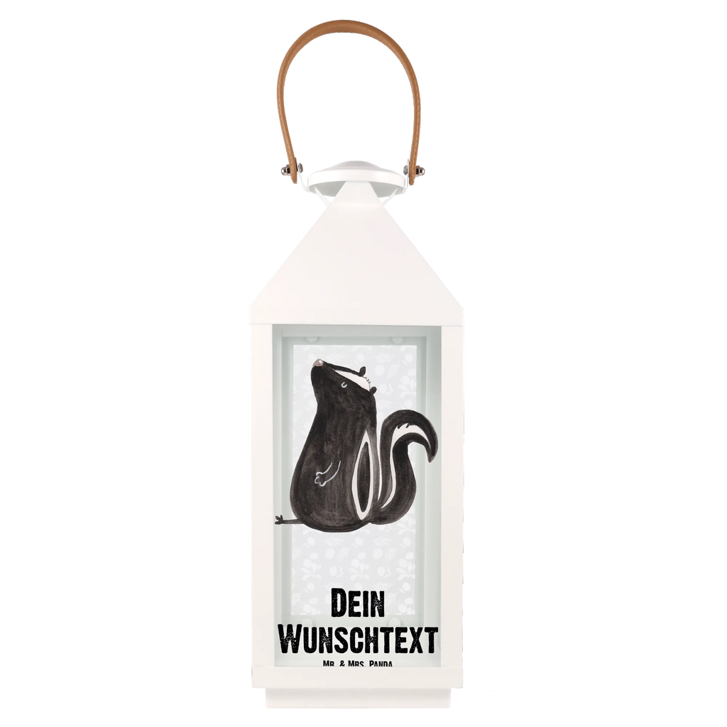 Personalisierte Deko Laterne Stinktier sitzend Leuchten, Klassische Laterne Mit Namensgravur, Motivlaterne Mit Namensgravur, Shabby-Chic-Laterne Mit Wunschname, Hängelaterne Deko Mit Namen, Kerzenlaterne Mit Namensdruck, Holzlaterne Mit Namensdruck, Terrasse-Laterne Mit Wunschnamen, Maritim-Laterne Mit Wunschname, Laterne Mit Sternenmuster Und Namen, Moderne Laterne Mit Namen, Tischlaterne Mit Wunschname, Lichterkettenlaterne Mit Namen, Windlicht, Spiegelglas-Laterne Mit Namensdruck, Wetterfeste Laterne Mit Wunschname, XXL-Laterne Mit Wunschname, Pastellfarbene Laterne Mit Namensdruck, Weiße Laterne Mit Wunschname, Stellbare Laterne Mit Namen, Landhausstil-Laterne Mit Namen, Lichterlaterne Mit Wunschname, Metall Laterne, Rustikale Laterne Mit Namensgravur, Laterne Mit Griff Und Wunschname, Laternenwindlicht Mit Namen, LED-Laterne Mit Namensgravur, Metalllaterne Mit Namen, Minimalistische Laterne Mit Namen, Dekolaterne Mit Wunschname, Personalisierte Deko Laterne, Gartenlaterne Personalisiert, Laterne Mit Blumenmotiv Und Wunschname, Skandinavische Laterne Mit Namen, Hängelaterne Mit Namensgravur, Glaslaterne Mit Wunschname, Romantische Laterne Mit Wunschname, Beleuchtete Laterne Mit Namen, Vintage-Laterne Personalisiert, Laternen-Set Personalisiert, Kleine Laterne Mit Namensdruck, Deko Laterne, Deko Laterne Mit Namen, Outdoor-Laterne Mit Wunschname, Orientalische Laterne Mit Namensdruck, Innenraum-Laterne Mit Namen, Teelichthalter Laterne Mit Wunschname, Hängeleuchte, Laterne Deko Mit Namen, Windlichtlaterne Mit Namensgravur, Stinktier, Skunk, Besserwisser, Stinker, Stinki, Recht, Büro, Wildtier, Raubtier, Spruch