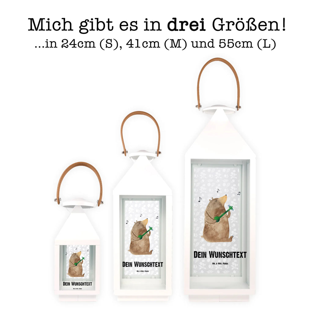 Personalisierte Deko Laterne Bär Gitarre Deko Laterne Mit Namen, Glaslaterne Mit Wunschname, Hängelaterne Mit Namensgravur, Vintage-Laterne Personalisiert, Hängeleuchte, Terrasse-Laterne Mit Wunschnamen, LED-Laterne Mit Namensgravur, Rustikale Laterne Mit Namensgravur, Romantische Laterne Mit Wunschname, Dekolaterne Mit Wunschname, Kleine Laterne Mit Namensdruck, Motivlaterne Mit Namensgravur, Shabby-Chic-Laterne Mit Wunschname, Minimalistische Laterne Mit Namen, Landhausstil-Laterne Mit Namen, Teelichthalter Laterne Mit Wunschname, Laterne Deko Mit Namen, Gartenlaterne Personalisiert, Klassische Laterne Mit Namensgravur, Metall Laterne, Lichterlaterne Mit Wunschname, Moderne Laterne Mit Namen, Laterne Mit Griff Und Wunschname, Tischlaterne Mit Wunschname, Stellbare Laterne Mit Namen, Spiegelglas-Laterne Mit Namensdruck, Deko Laterne, Kerzenlaterne Mit Namensdruck, Windlicht, Outdoor-Laterne Mit Wunschname, Hängelaterne Deko Mit Namen, Laternen-Set Personalisiert, Laternenwindlicht Mit Namen, Holzlaterne Mit Namensdruck, Laterne Mit Blumenmotiv Und Wunschname, Metalllaterne Mit Namen, Weiße Laterne Mit Wunschname, Personalisierte Deko Laterne, Pastellfarbene Laterne Mit Namensdruck, Maritim-Laterne Mit Wunschname, Skandinavische Laterne Mit Namen, XXL-Laterne Mit Wunschname, Windlichtlaterne Mit Namensgravur, Wetterfeste Laterne Mit Wunschname, Beleuchtete Laterne Mit Namen, Laterne Mit Sternenmuster Und Namen, Lichterkettenlaterne Mit Namen, Leuchten, Innenraum-Laterne Mit Namen, Orientalische Laterne Mit Namensdruck, Teddy, Bär, Teddybär