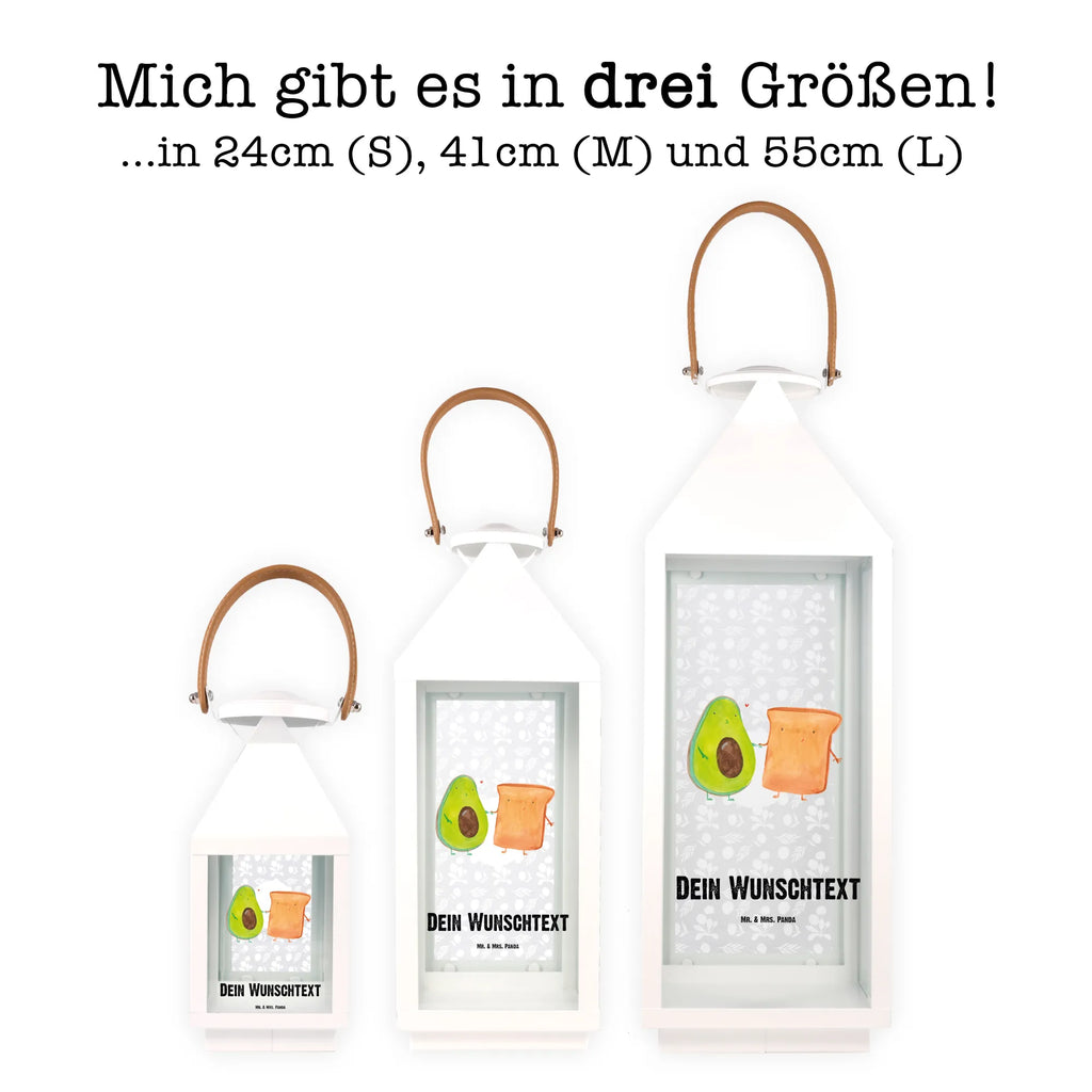 Personalisierte Deko Laterne Avocado + Toast Windlicht, Laterne Mit Griff Und Wunschname, Landhausstil-Laterne Mit Namen, XXL-Laterne Mit Wunschname, Vintage-Laterne Personalisiert, Hängelaterne Mit Namensgravur, Outdoor-Laterne Mit Wunschname, Laternenwindlicht Mit Namen, Laternen-Set Personalisiert, Glaslaterne Mit Wunschname, Windlichtlaterne Mit Namensgravur, Hängelaterne Deko Mit Namen, Teelichthalter Laterne Mit Wunschname, Innenraum-Laterne Mit Namen, Leuchten, Deko Laterne, Laterne Deko Mit Namen, Spiegelglas-Laterne Mit Namensdruck, LED-Laterne Mit Namensgravur, Motivlaterne Mit Namensgravur, Shabby-Chic-Laterne Mit Wunschname, Tischlaterne Mit Wunschname, Terrasse-Laterne Mit Wunschnamen, Laterne Mit Blumenmotiv Und Wunschname, Wetterfeste Laterne Mit Wunschname, Romantische Laterne Mit Wunschname, Maritim-Laterne Mit Wunschname, Dekolaterne Mit Wunschname, Gartenlaterne Personalisiert, Pastellfarbene Laterne Mit Namensdruck, Kleine Laterne Mit Namensdruck, Skandinavische Laterne Mit Namen, Metalllaterne Mit Namen, Moderne Laterne Mit Namen, Stellbare Laterne Mit Namen, Lichterkettenlaterne Mit Namen, Deko Laterne Mit Namen, Beleuchtete Laterne Mit Namen, Laterne Mit Sternenmuster Und Namen, Holzlaterne Mit Namensdruck, Weiße Laterne Mit Wunschname, Kerzenlaterne Mit Namensdruck, Rustikale Laterne Mit Namensgravur, Minimalistische Laterne Mit Namen, Klassische Laterne Mit Namensgravur, Metall Laterne, Lichterlaterne Mit Wunschname, Orientalische Laterne Mit Namensdruck, Hängeleuchte, Personalisierte Deko Laterne, Avocado, Veggie, Vegan, Gesund, Freund, Pärchen, Verlobt, Jahrestag, Toastbrot, Hochzeit, Liebespaar, Hochzeitsgeschenk, Verlobungsparty, Toast, Jahrestagsgeschenk, Freundin