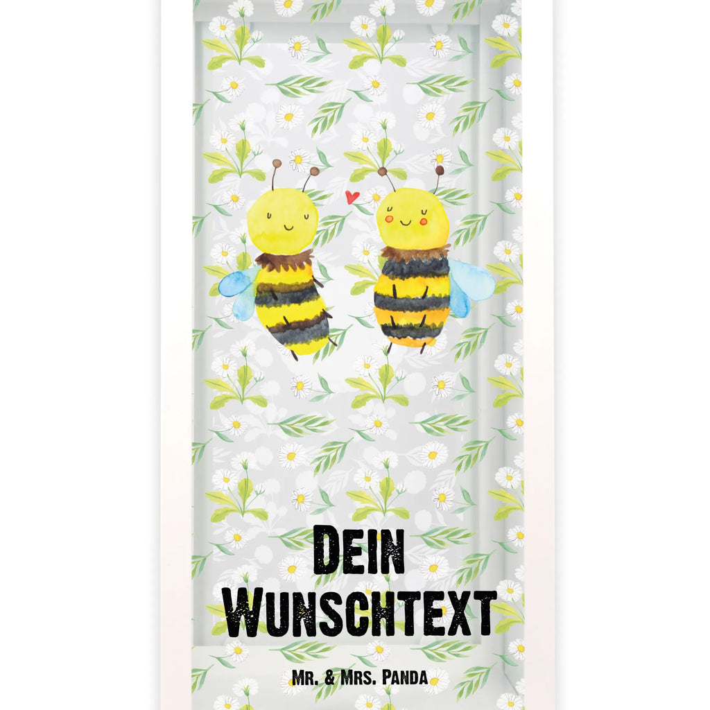 Personalisierte Deko Laterne Biene Verliebt Vintage-Laterne Personalisiert, Romantische Laterne Mit Wunschname, Hängelaterne Deko Mit Namen, Metall Laterne, Lichterkettenlaterne Mit Namen, Metalllaterne Mit Namen, XXL-Laterne Mit Wunschname, Kerzenlaterne Mit Namensdruck, Laterne Mit Blumenmotiv Und Wunschname, Lichterlaterne Mit Wunschname, Personalisierte Deko Laterne, Wetterfeste Laterne Mit Wunschname, Hängeleuchte, Deko Laterne Mit Namen, Hängelaterne Mit Namensgravur, Shabby-Chic-Laterne Mit Wunschname, Laternen-Set Personalisiert, Gartenlaterne Personalisiert, Minimalistische Laterne Mit Namen, Terrasse-Laterne Mit Wunschnamen, Maritim-Laterne Mit Wunschname, Spiegelglas-Laterne Mit Namensdruck, Weiße Laterne Mit Wunschname, LED-Laterne Mit Namensgravur, Klassische Laterne Mit Namensgravur, Innenraum-Laterne Mit Namen, Laterne Mit Sternenmuster Und Namen, Tischlaterne Mit Wunschname, Glaslaterne Mit Wunschname, Outdoor-Laterne Mit Wunschname, Holzlaterne Mit Namensdruck, Deko Laterne, Landhausstil-Laterne Mit Namen, Beleuchtete Laterne Mit Namen, Dekolaterne Mit Wunschname, Laternenwindlicht Mit Namen, Skandinavische Laterne Mit Namen, Moderne Laterne Mit Namen, Stellbare Laterne Mit Namen, Rustikale Laterne Mit Namensgravur, Laterne Deko Mit Namen, Laterne Mit Griff Und Wunschname, Motivlaterne Mit Namensgravur, Orientalische Laterne Mit Namensdruck, Windlicht, Leuchten, Teelichthalter Laterne Mit Wunschname, Kleine Laterne Mit Namensdruck, Windlichtlaterne Mit Namensgravur, Pastellfarbene Laterne Mit Namensdruck, Biene, Wespe, Hummel