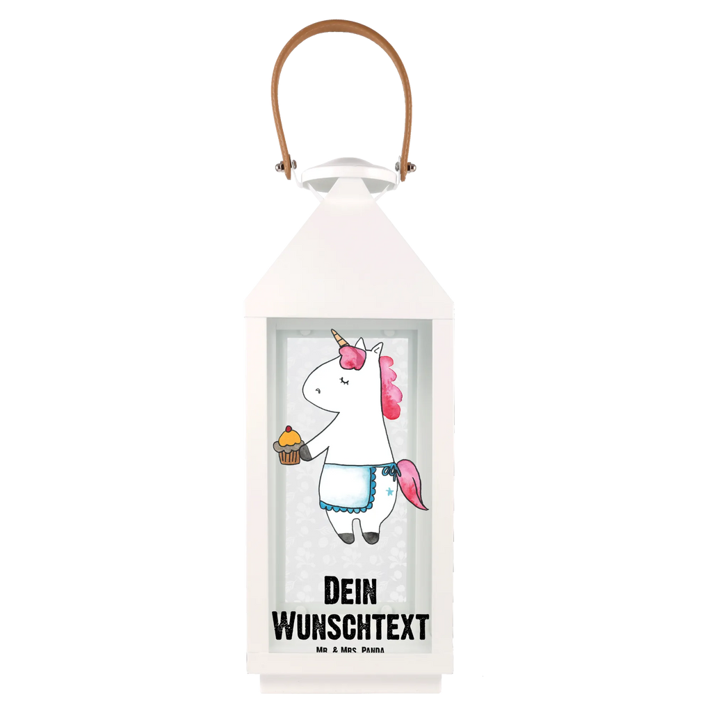 Personalisierte Deko Laterne Einhorn Muffin Beleuchtete Laterne Mit Namen, Lichterlaterne Mit Wunschname, Spiegelglas-Laterne Mit Namensdruck, Glaslaterne Mit Wunschname, Lichterkettenlaterne Mit Namen, Kleine Laterne Mit Namensdruck, Gartenlaterne Personalisiert, Tischlaterne Mit Wunschname, XXL-Laterne Mit Wunschname, Dekolaterne Mit Wunschname, Wetterfeste Laterne Mit Wunschname, Shabby-Chic-Laterne Mit Wunschname, Laterne Mit Sternenmuster Und Namen, Klassische Laterne Mit Namensgravur, Laterne Mit Griff Und Wunschname, Laternen-Set Personalisiert, Stellbare Laterne Mit Namen, Weiße Laterne Mit Wunschname, Personalisierte Deko Laterne, Moderne Laterne Mit Namen, Hängelaterne Mit Namensgravur, Skandinavische Laterne Mit Namen, Terrasse-Laterne Mit Wunschnamen, Pastellfarbene Laterne Mit Namensdruck, LED-Laterne Mit Namensgravur, Windlichtlaterne Mit Namensgravur, Orientalische Laterne Mit Namensdruck, Landhausstil-Laterne Mit Namen, Outdoor-Laterne Mit Wunschname, Motivlaterne Mit Namensgravur, Kerzenlaterne Mit Namensdruck, Rustikale Laterne Mit Namensgravur, Laterne Mit Blumenmotiv Und Wunschname, Deko Laterne Mit Namen, Romantische Laterne Mit Wunschname, Laterne Deko Mit Namen, Maritim-Laterne Mit Wunschname, Laternenwindlicht Mit Namen, Hängelaterne Deko Mit Namen, Teelichthalter Laterne Mit Wunschname, Minimalistische Laterne Mit Namen, Holzlaterne Mit Namensdruck, Innenraum-Laterne Mit Namen, Vintage-Laterne Personalisiert, Metalllaterne Mit Namen, Einhorn, Einhörner, Einhorn Deko, Unicorn, Liebesgrüße, Glückwünsche, Grüße, Geburtstagsgrüße, Kekse, Backen, Geburtstag, Muffin