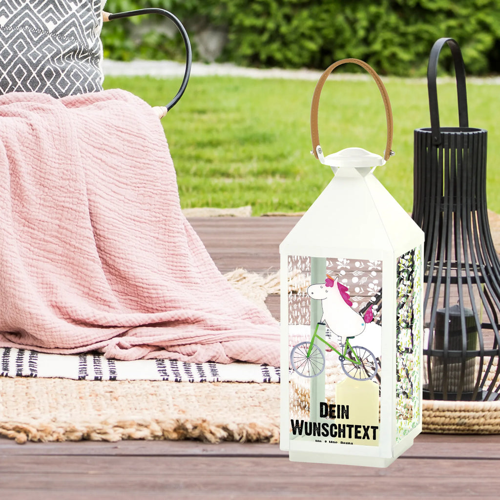 Personalisierte Deko Laterne Einhorn Radfahrer Pastellfarbene Laterne Mit Namensdruck, Metall Laterne, Moderne Laterne Mit Namen, Minimalistische Laterne Mit Namen, Windlicht, Maritim-Laterne Mit Wunschname, Orientalische Laterne Mit Namensdruck, Stellbare Laterne Mit Namen, Kleine Laterne Mit Namensdruck, Laternen-Set Personalisiert, Lichterlaterne Mit Wunschname, Wetterfeste Laterne Mit Wunschname, Terrasse-Laterne Mit Wunschnamen, Holzlaterne Mit Namensdruck, Romantische Laterne Mit Wunschname, Rustikale Laterne Mit Namensgravur, Weiße Laterne Mit Wunschname, Deko Laterne Mit Namen, Gartenlaterne Personalisiert, Shabby-Chic-Laterne Mit Wunschname, Windlichtlaterne Mit Namensgravur, Hängeleuchte, Klassische Laterne Mit Namensgravur, Outdoor-Laterne Mit Wunschname, Vintage-Laterne Personalisiert, Innenraum-Laterne Mit Namen, Skandinavische Laterne Mit Namen, Beleuchtete Laterne Mit Namen, Kerzenlaterne Mit Namensdruck, LED-Laterne Mit Namensgravur, Personalisierte Deko Laterne, Glaslaterne Mit Wunschname, Hängelaterne Mit Namensgravur, Laterne Mit Sternenmuster Und Namen, Deko Laterne, Laterne Deko Mit Namen, Laternenwindlicht Mit Namen, Leuchten, Hängelaterne Deko Mit Namen, Motivlaterne Mit Namensgravur, Lichterkettenlaterne Mit Namen, Dekolaterne Mit Wunschname, Tischlaterne Mit Wunschname, Laterne Mit Blumenmotiv Und Wunschname, Laterne Mit Griff Und Wunschname, Teelichthalter Laterne Mit Wunschname, Landhausstil-Laterne Mit Namen, XXL-Laterne Mit Wunschname, Spiegelglas-Laterne Mit Namensdruck, Metalllaterne Mit Namen, Unicorn, Einhorn, Einhörner, Einhorn Deko, Bike, Luxusproblem, Rad, Liebeskummer, Feenstaub, Konfetti, Kummer, Radfahrer, Radfahren