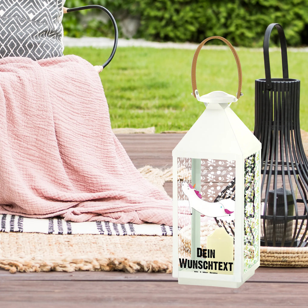 Personalisierte Deko Laterne Einhorn Yoga Wetterfeste Laterne Mit Wunschname, Laterne Deko Mit Namen, Laterne Mit Blumenmotiv Und Wunschname, Gartenlaterne Personalisiert, Laterne Mit Sternenmuster Und Namen, Glaslaterne Mit Wunschname, Rustikale Laterne Mit Namensgravur, Minimalistische Laterne Mit Namen, Stellbare Laterne Mit Namen, Metall Laterne, Tischlaterne Mit Wunschname, Windlichtlaterne Mit Namensgravur, Kerzenlaterne Mit Namensdruck, Vintage-Laterne Personalisiert, Shabby-Chic-Laterne Mit Wunschname, Klassische Laterne Mit Namensgravur, Deko Laterne Mit Namen, Weiße Laterne Mit Wunschname, Holzlaterne Mit Namensdruck, Skandinavische Laterne Mit Namen, Hängelaterne Deko Mit Namen, Deko Laterne, Maritim-Laterne Mit Wunschname, Innenraum-Laterne Mit Namen, LED-Laterne Mit Namensgravur, Dekolaterne Mit Wunschname, Kleine Laterne Mit Namensdruck, Hängelaterne Mit Namensgravur, Laterne Mit Griff Und Wunschname, Beleuchtete Laterne Mit Namen, Personalisierte Deko Laterne, Landhausstil-Laterne Mit Namen, Romantische Laterne Mit Wunschname, Spiegelglas-Laterne Mit Namensdruck, Orientalische Laterne Mit Namensdruck, Hängeleuchte, Laternenwindlicht Mit Namen, Terrasse-Laterne Mit Wunschnamen, Pastellfarbene Laterne Mit Namensdruck, Outdoor-Laterne Mit Wunschname, Metalllaterne Mit Namen, Moderne Laterne Mit Namen, Laternen-Set Personalisiert, Windlicht, XXL-Laterne Mit Wunschname, Teelichthalter Laterne Mit Wunschname, Motivlaterne Mit Namensgravur, Leuchten, Lichterkettenlaterne Mit Namen, Lichterlaterne Mit Wunschname, Unicorn, Einhorn, Einhörner, Einhorn Deko, Joga, Achtsamkeit, Entspannung, Witzig, Namaste, Yogamatte, Süß, Lustig, Sport, Yoga