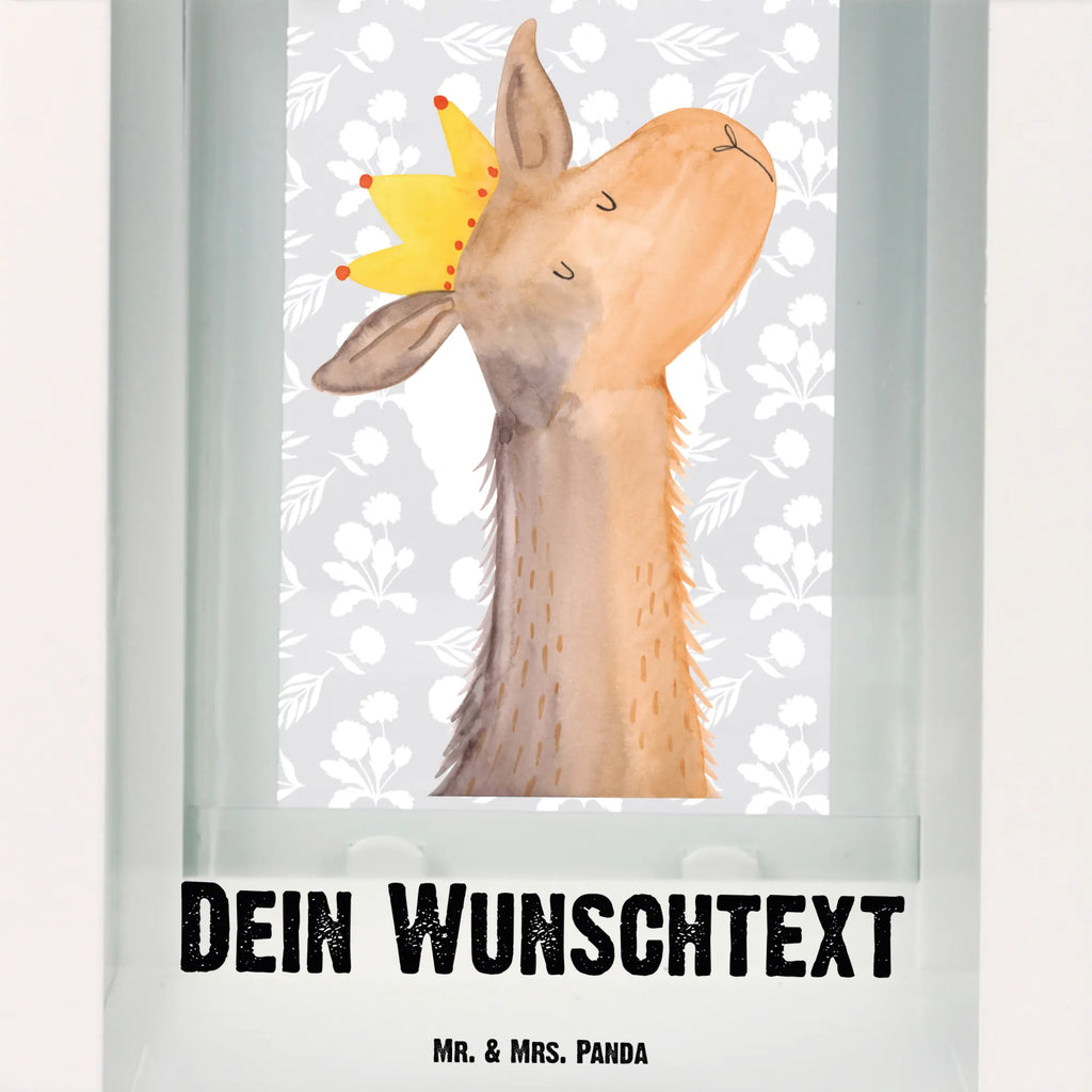 Personalisierte Deko Laterne Lamakopf König Romantische Laterne Mit Wunschname, Teelichthalter Laterne Mit Wunschname, Maritim-Laterne Mit Wunschname, Tischlaterne Mit Wunschname, Dekolaterne Mit Wunschname, Personalisierte Deko Laterne, Minimalistische Laterne Mit Namen, Terrasse-Laterne Mit Wunschnamen, Holzlaterne Mit Namensdruck, Laterne Mit Blumenmotiv Und Wunschname, Kleine Laterne Mit Namensdruck, Spiegelglas-Laterne Mit Namensdruck, Landhausstil-Laterne Mit Namen, Beleuchtete Laterne Mit Namen, Metall Laterne, Laternenwindlicht Mit Namen, Klassische Laterne Mit Namensgravur, Deko Laterne Mit Namen, Laterne Mit Griff Und Wunschname, Laterne Deko Mit Namen, Lichterlaterne Mit Wunschname, LED-Laterne Mit Namensgravur, Stellbare Laterne Mit Namen, Lichterkettenlaterne Mit Namen, Glaslaterne Mit Wunschname, Rustikale Laterne Mit Namensgravur, Moderne Laterne Mit Namen, Hängelaterne Deko Mit Namen, Hängelaterne Mit Namensgravur, Skandinavische Laterne Mit Namen, XXL-Laterne Mit Wunschname, Vintage-Laterne Personalisiert, Pastellfarbene Laterne Mit Namensdruck, Innenraum-Laterne Mit Namen, Weiße Laterne Mit Wunschname, Metalllaterne Mit Namen, Windlichtlaterne Mit Namensgravur, Shabby-Chic-Laterne Mit Wunschname, Laterne Mit Sternenmuster Und Namen, Leuchten, Wetterfeste Laterne Mit Wunschname, Motivlaterne Mit Namensgravur, Laternen-Set Personalisiert, Gartenlaterne Personalisiert, Kerzenlaterne Mit Namensdruck, Deko Laterne, Hängeleuchte, Outdoor-Laterne Mit Wunschname, Orientalische Laterne Mit Namensdruck, Windlicht, Lama, Alpaka, Büro Kollege, Abi, König, Chef, Königin, Papa, Lamas, Freundin, Kollegin, Vorgesetzter, Mama, Abitur