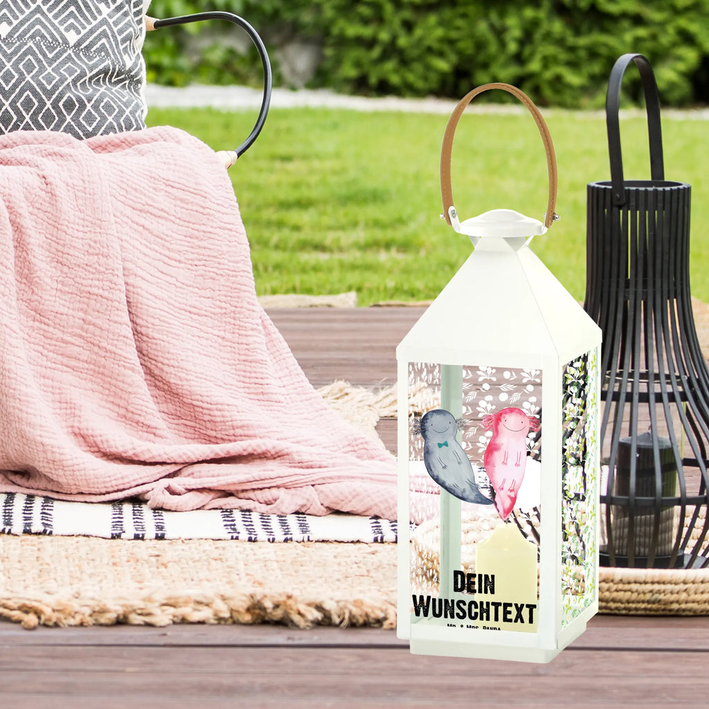 Personalisierte Deko Laterne Axolotl Axel+Lotte Personalisierte Deko Laterne, Pastellfarbene Laterne Mit Namensdruck, Hängelaterne Deko Mit Namen, Tischlaterne Mit Wunschname, Outdoor-Laterne Mit Wunschname, Innenraum-Laterne Mit Namen, Laterne Mit Griff Und Wunschname, Shabby-Chic-Laterne Mit Wunschname, Kerzenlaterne Mit Namensdruck, Maritim-Laterne Mit Wunschname, Laterne Deko Mit Namen, Laternenwindlicht Mit Namen, Terrasse-Laterne Mit Wunschnamen, Dekolaterne Mit Wunschname, Spiegelglas-Laterne Mit Namensdruck, Teelichthalter Laterne Mit Wunschname, Metalllaterne Mit Namen, XXL-Laterne Mit Wunschname, Moderne Laterne Mit Namen, Weiße Laterne Mit Wunschname, Hängelaterne Mit Namensgravur, Metall Laterne, Deko Laterne, Rustikale Laterne Mit Namensgravur, Vintage-Laterne Personalisiert, Laterne Mit Sternenmuster Und Namen, Hängeleuchte, Skandinavische Laterne Mit Namen, Landhausstil-Laterne Mit Namen, Windlicht, Windlichtlaterne Mit Namensgravur, Glaslaterne Mit Wunschname, Leuchten, Kleine Laterne Mit Namensdruck, LED-Laterne Mit Namensgravur, Lichterkettenlaterne Mit Namen, Motivlaterne Mit Namensgravur, Wetterfeste Laterne Mit Wunschname, Holzlaterne Mit Namensdruck, Laterne Mit Blumenmotiv Und Wunschname, Gartenlaterne Personalisiert, Minimalistische Laterne Mit Namen, Lichterlaterne Mit Wunschname, Romantische Laterne Mit Wunschname, Klassische Laterne Mit Namensgravur, Laternen-Set Personalisiert, Deko Laterne Mit Namen, Stellbare Laterne Mit Namen, Orientalische Laterne Mit Namensdruck, Beleuchtete Laterne Mit Namen, Axolotl, Molch, Lurche, Liebe, Schwanzlurch, Axolot, Ehemann, Valentinstag, Freund, Verlobter, Liebesbeweis, Große Liebe, Jahrestag, Lurch