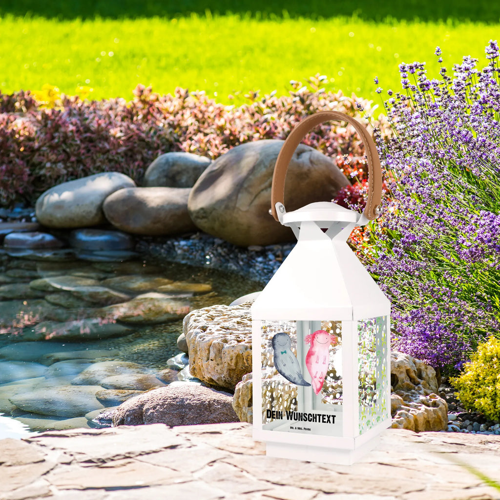 Personalisierte Deko Laterne Axolotl Axel+Lotte Personalisierte Deko Laterne, Pastellfarbene Laterne Mit Namensdruck, Hängelaterne Deko Mit Namen, Tischlaterne Mit Wunschname, Outdoor-Laterne Mit Wunschname, Innenraum-Laterne Mit Namen, Laterne Mit Griff Und Wunschname, Shabby-Chic-Laterne Mit Wunschname, Kerzenlaterne Mit Namensdruck, Maritim-Laterne Mit Wunschname, Laterne Deko Mit Namen, Laternenwindlicht Mit Namen, Terrasse-Laterne Mit Wunschnamen, Dekolaterne Mit Wunschname, Spiegelglas-Laterne Mit Namensdruck, Teelichthalter Laterne Mit Wunschname, Metalllaterne Mit Namen, XXL-Laterne Mit Wunschname, Moderne Laterne Mit Namen, Weiße Laterne Mit Wunschname, Hängelaterne Mit Namensgravur, Metall Laterne, Deko Laterne, Rustikale Laterne Mit Namensgravur, Vintage-Laterne Personalisiert, Laterne Mit Sternenmuster Und Namen, Hängeleuchte, Skandinavische Laterne Mit Namen, Landhausstil-Laterne Mit Namen, Windlicht, Windlichtlaterne Mit Namensgravur, Glaslaterne Mit Wunschname, Leuchten, Kleine Laterne Mit Namensdruck, LED-Laterne Mit Namensgravur, Lichterkettenlaterne Mit Namen, Motivlaterne Mit Namensgravur, Wetterfeste Laterne Mit Wunschname, Holzlaterne Mit Namensdruck, Laterne Mit Blumenmotiv Und Wunschname, Gartenlaterne Personalisiert, Minimalistische Laterne Mit Namen, Lichterlaterne Mit Wunschname, Romantische Laterne Mit Wunschname, Klassische Laterne Mit Namensgravur, Laternen-Set Personalisiert, Deko Laterne Mit Namen, Stellbare Laterne Mit Namen, Orientalische Laterne Mit Namensdruck, Beleuchtete Laterne Mit Namen, Axolotl, Molch, Lurche, Liebe, Schwanzlurch, Axolot, Ehemann, Valentinstag, Freund, Verlobter, Liebesbeweis, Große Liebe, Jahrestag, Lurch