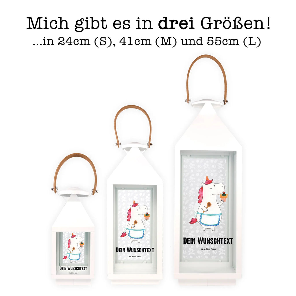 Personalisierte Deko Laterne Einhorn Küchenfee Glaslaterne Mit Wunschname, Laterne Mit Sternenmuster Und Namen, Landhausstil-Laterne Mit Namen, Romantische Laterne Mit Wunschname, LED-Laterne Mit Namensgravur, Rustikale Laterne Mit Namensgravur, Spiegelglas-Laterne Mit Namensdruck, Laterne Mit Blumenmotiv Und Wunschname, Maritim-Laterne Mit Wunschname, Laternenwindlicht Mit Namen, XXL-Laterne Mit Wunschname, Shabby-Chic-Laterne Mit Wunschname, Deko Laterne, Innenraum-Laterne Mit Namen, Motivlaterne Mit Namensgravur, Laterne Deko Mit Namen, Vintage-Laterne Personalisiert, Gartenlaterne Personalisiert, Personalisierte Deko Laterne, Moderne Laterne Mit Namen, Lichterlaterne Mit Wunschname, Metalllaterne Mit Namen, Leuchten, Windlichtlaterne Mit Namensgravur, Kleine Laterne Mit Namensdruck, Windlicht, Kerzenlaterne Mit Namensdruck, Deko Laterne Mit Namen, Pastellfarbene Laterne Mit Namensdruck, Outdoor-Laterne Mit Wunschname, Teelichthalter Laterne Mit Wunschname, Weiße Laterne Mit Wunschname, Dekolaterne Mit Wunschname, Terrasse-Laterne Mit Wunschnamen, Metall Laterne, Skandinavische Laterne Mit Namen, Hängelaterne Mit Namensgravur, Klassische Laterne Mit Namensgravur, Orientalische Laterne Mit Namensdruck, Beleuchtete Laterne Mit Namen, Minimalistische Laterne Mit Namen, Hängeleuchte, Wetterfeste Laterne Mit Wunschname, Laternen-Set Personalisiert, Tischlaterne Mit Wunschname, Hängelaterne Deko Mit Namen, Lichterkettenlaterne Mit Namen, Laterne Mit Griff Und Wunschname, Stellbare Laterne Mit Namen, Holzlaterne Mit Namensdruck, Unicorn, Einhorn, Einhörner, Einhorn Deko, Torte, Träumen, Bäckerin, Hobbykoch, Kuchen, Backen, Koch, Muffin, Motivation, Träumer