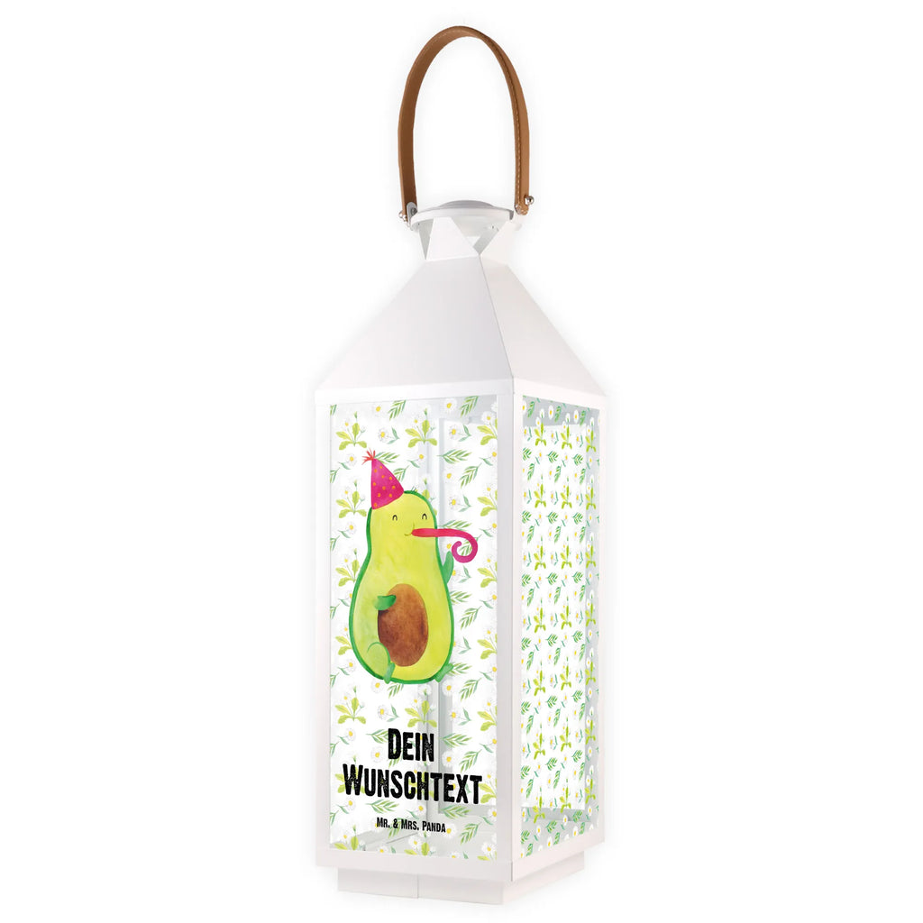 Personalisierte Deko Laterne Avocado Partyhupe Wetterfeste Laterne Mit Wunschname, Kleine Laterne Mit Namensdruck, Maritim-Laterne Mit Wunschname, Laterne Mit Blumenmotiv Und Wunschname, Dekolaterne Mit Wunschname, Motivlaterne Mit Namensgravur, XXL-Laterne Mit Wunschname, Laternen-Set Personalisiert, Hängeleuchte, Shabby-Chic-Laterne Mit Wunschname, Orientalische Laterne Mit Namensdruck, Minimalistische Laterne Mit Namen, Tischlaterne Mit Wunschname, Leuchten, Outdoor-Laterne Mit Wunschname, Beleuchtete Laterne Mit Namen, Lichterlaterne Mit Wunschname, Moderne Laterne Mit Namen, Laterne Mit Griff Und Wunschname, Deko Laterne, Rustikale Laterne Mit Namensgravur, Klassische Laterne Mit Namensgravur, Glaslaterne Mit Wunschname, Hängelaterne Mit Namensgravur, Spiegelglas-Laterne Mit Namensdruck, LED-Laterne Mit Namensgravur, Laterne Deko Mit Namen, Weiße Laterne Mit Wunschname, Windlicht, Holzlaterne Mit Namensdruck, Romantische Laterne Mit Wunschname, Lichterkettenlaterne Mit Namen, Landhausstil-Laterne Mit Namen, Pastellfarbene Laterne Mit Namensdruck, Teelichthalter Laterne Mit Wunschname, Laternenwindlicht Mit Namen, Skandinavische Laterne Mit Namen, Vintage-Laterne Personalisiert, Terrasse-Laterne Mit Wunschnamen, Innenraum-Laterne Mit Namen, Hängelaterne Deko Mit Namen, Personalisierte Deko Laterne, Deko Laterne Mit Namen, Metall Laterne, Stellbare Laterne Mit Namen, Laterne Mit Sternenmuster Und Namen, Kerzenlaterne Mit Namensdruck, Metalllaterne Mit Namen, Gartenlaterne Personalisiert, Windlichtlaterne Mit Namensgravur, Avocado, Veggie, Vegan, Gesund, Party, Fete, Geburtstag, Feier, Gute Laune, Feierlichkeit, Tröte