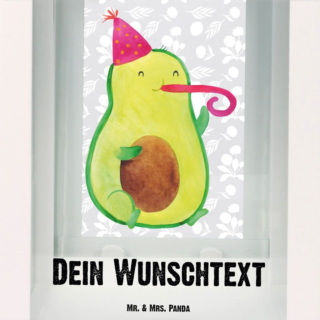 Personalisierte Deko Laterne Avocado Partyhupe Wetterfeste Laterne Mit Wunschname, Kleine Laterne Mit Namensdruck, Maritim-Laterne Mit Wunschname, Laterne Mit Blumenmotiv Und Wunschname, Dekolaterne Mit Wunschname, Motivlaterne Mit Namensgravur, XXL-Laterne Mit Wunschname, Laternen-Set Personalisiert, Hängeleuchte, Shabby-Chic-Laterne Mit Wunschname, Orientalische Laterne Mit Namensdruck, Minimalistische Laterne Mit Namen, Tischlaterne Mit Wunschname, Leuchten, Outdoor-Laterne Mit Wunschname, Beleuchtete Laterne Mit Namen, Lichterlaterne Mit Wunschname, Moderne Laterne Mit Namen, Laterne Mit Griff Und Wunschname, Deko Laterne, Rustikale Laterne Mit Namensgravur, Klassische Laterne Mit Namensgravur, Glaslaterne Mit Wunschname, Hängelaterne Mit Namensgravur, Spiegelglas-Laterne Mit Namensdruck, LED-Laterne Mit Namensgravur, Laterne Deko Mit Namen, Weiße Laterne Mit Wunschname, Windlicht, Holzlaterne Mit Namensdruck, Romantische Laterne Mit Wunschname, Lichterkettenlaterne Mit Namen, Landhausstil-Laterne Mit Namen, Pastellfarbene Laterne Mit Namensdruck, Teelichthalter Laterne Mit Wunschname, Laternenwindlicht Mit Namen, Skandinavische Laterne Mit Namen, Vintage-Laterne Personalisiert, Terrasse-Laterne Mit Wunschnamen, Innenraum-Laterne Mit Namen, Hängelaterne Deko Mit Namen, Personalisierte Deko Laterne, Deko Laterne Mit Namen, Metall Laterne, Stellbare Laterne Mit Namen, Laterne Mit Sternenmuster Und Namen, Kerzenlaterne Mit Namensdruck, Metalllaterne Mit Namen, Gartenlaterne Personalisiert, Windlichtlaterne Mit Namensgravur, Avocado, Veggie, Vegan, Gesund, Party, Fete, Geburtstag, Feier, Gute Laune, Feierlichkeit, Tröte