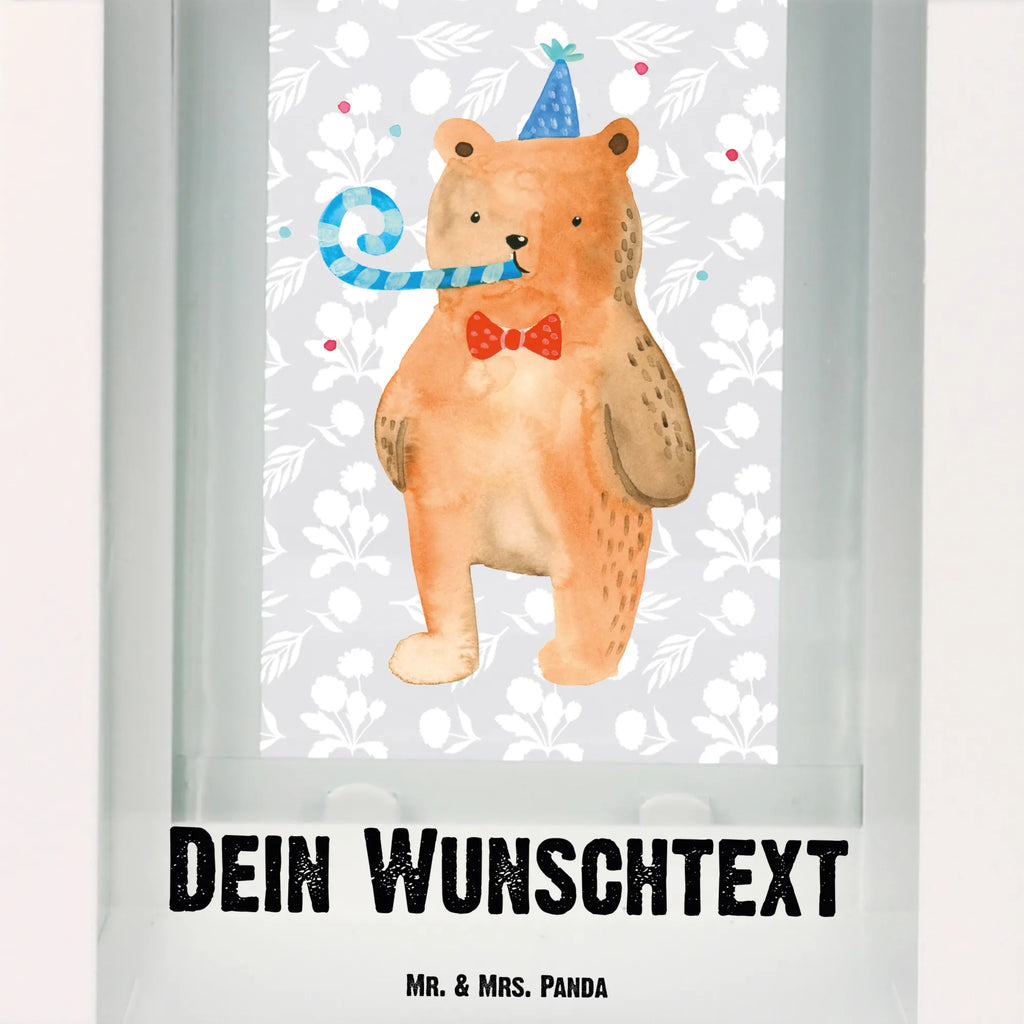 Personalisierte Deko Laterne Birthday Bär Teelichthalter Laterne Mit Wunschname, Deko Laterne Mit Namen, LED-Laterne Mit Namensgravur, Laternenwindlicht Mit Namen, Dekolaterne Mit Wunschname, Gartenlaterne Personalisiert, Hängelaterne Mit Namensgravur, Shabby-Chic-Laterne Mit Wunschname, Outdoor-Laterne Mit Wunschname, Wetterfeste Laterne Mit Wunschname, Holzlaterne Mit Namensdruck, XXL-Laterne Mit Wunschname, Laterne Mit Griff Und Wunschname, Kerzenlaterne Mit Namensdruck, Orientalische Laterne Mit Namensdruck, Maritim-Laterne Mit Wunschname, Landhausstil-Laterne Mit Namen, Beleuchtete Laterne Mit Namen, Pastellfarbene Laterne Mit Namensdruck, Glaslaterne Mit Wunschname, Windlichtlaterne Mit Namensgravur, Motivlaterne Mit Namensgravur, Tischlaterne Mit Wunschname, Spiegelglas-Laterne Mit Namensdruck, Rustikale Laterne Mit Namensgravur, Klassische Laterne Mit Namensgravur, Moderne Laterne Mit Namen, Skandinavische Laterne Mit Namen, Kleine Laterne Mit Namensdruck, Lichterlaterne Mit Wunschname, Hängelaterne Deko Mit Namen, Innenraum-Laterne Mit Namen, Laternen-Set Personalisiert, Vintage-Laterne Personalisiert, Lichterkettenlaterne Mit Namen, Laterne Mit Sternenmuster Und Namen, Laterne Mit Blumenmotiv Und Wunschname, Romantische Laterne Mit Wunschname, Metalllaterne Mit Namen, Terrasse-Laterne Mit Wunschnamen, Stellbare Laterne Mit Namen, Personalisierte Deko Laterne, Weiße Laterne Mit Wunschname, Laterne Deko Mit Namen, Minimalistische Laterne Mit Namen, Bär, Teddy, Teddybär, Alles Gute, Glückwunsch, Happy Birthday, Geburtstag