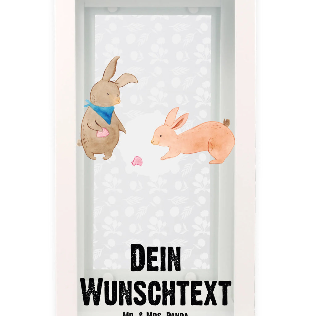 Personalisierte Deko Laterne Hasen Muschel Beleuchtete Laterne Mit Namen, Metall Laterne, Stellbare Laterne Mit Namen, Laterne Mit Sternenmuster Und Namen, Kerzenlaterne Mit Namensdruck, LED-Laterne Mit Namensgravur, Leuchten, Klassische Laterne Mit Namensgravur, Maritim-Laterne Mit Wunschname, Deko Laterne Mit Namen, Outdoor-Laterne Mit Wunschname, Hängeleuchte, Rustikale Laterne Mit Namensgravur, Innenraum-Laterne Mit Namen, Hängelaterne Mit Namensgravur, Weiße Laterne Mit Wunschname, Tischlaterne Mit Wunschname, Shabby-Chic-Laterne Mit Wunschname, XXL-Laterne Mit Wunschname, Kleine Laterne Mit Namensdruck, Terrasse-Laterne Mit Wunschnamen, Windlicht, Wetterfeste Laterne Mit Wunschname, Romantische Laterne Mit Wunschname, Laternenwindlicht Mit Namen, Minimalistische Laterne Mit Namen, Deko Laterne, Holzlaterne Mit Namensdruck, Moderne Laterne Mit Namen, Spiegelglas-Laterne Mit Namensdruck, Laternen-Set Personalisiert, Laterne Mit Griff Und Wunschname, Personalisierte Deko Laterne, Windlichtlaterne Mit Namensgravur, Motivlaterne Mit Namensgravur, Dekolaterne Mit Wunschname, Glaslaterne Mit Wunschname, Skandinavische Laterne Mit Namen, Lichterlaterne Mit Wunschname, Teelichthalter Laterne Mit Wunschname, Lichterkettenlaterne Mit Namen, Hängelaterne Deko Mit Namen, Pastellfarbene Laterne Mit Namensdruck, Metalllaterne Mit Namen, Laterne Mit Blumenmotiv Und Wunschname, Gartenlaterne Personalisiert, Laterne Deko Mit Namen, Vintage-Laterne Personalisiert, Orientalische Laterne Mit Namensdruck, Landhausstil-Laterne Mit Namen, Muttertag, Vatertag, Mama, Papa, Oma, Opa, Familie, Schwester, Bruder, Hasen, Meer, Freundin, Freundinnen, Best Friends, Muscheln Sammeln, BFF, Muscheln, Beste Freundin