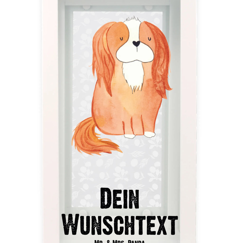 Personalisierte Deko Laterne Cavalier King Charles Spaniel Gartenlaterne Personalisiert, Metall Laterne, Laterne Deko Mit Namen, Laternenwindlicht Mit Namen, Teelichthalter Laterne Mit Wunschname, Personalisierte Deko Laterne, Klassische Laterne Mit Namensgravur, Spiegelglas-Laterne Mit Namensdruck, Hängelaterne Deko Mit Namen, Shabby-Chic-Laterne Mit Wunschname, Romantische Laterne Mit Wunschname, Lichterlaterne Mit Wunschname, Innenraum-Laterne Mit Namen, Kleine Laterne Mit Namensdruck, Orientalische Laterne Mit Namensdruck, Outdoor-Laterne Mit Wunschname, Rustikale Laterne Mit Namensgravur, Lichterkettenlaterne Mit Namen, Holzlaterne Mit Namensdruck, Vintage-Laterne Personalisiert, Hängelaterne Mit Namensgravur, Maritim-Laterne Mit Wunschname, Laterne Mit Blumenmotiv Und Wunschname, Stellbare Laterne Mit Namen, Laterne Mit Griff Und Wunschname, Moderne Laterne Mit Namen, Deko Laterne Mit Namen, Terrasse-Laterne Mit Wunschnamen, LED-Laterne Mit Namensgravur, Laternen-Set Personalisiert, Hängeleuchte, Windlichtlaterne Mit Namensgravur, Pastellfarbene Laterne Mit Namensdruck, Weiße Laterne Mit Wunschname, Dekolaterne Mit Wunschname, Metalllaterne Mit Namen, Wetterfeste Laterne Mit Wunschname, Kerzenlaterne Mit Namensdruck, Windlicht, Minimalistische Laterne Mit Namen, Laterne Mit Sternenmuster Und Namen, Tischlaterne Mit Wunschname, Beleuchtete Laterne Mit Namen, Skandinavische Laterne Mit Namen, Motivlaterne Mit Namensgravur, Glaslaterne Mit Wunschname, Leuchten, XXL-Laterne Mit Wunschname, Landhausstil-Laterne Mit Namen, Deko Laterne, Sprüche, Hund, Hunderasse, Hundebesitzer, Hundemotiv, Haustier, Tierliebhaber, Schönster Hund, Cavalier King Charles Spaniel, Spruch, Cockerspaniel, Spaniel