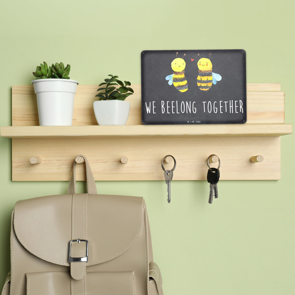 Blechschild Biene Verliebt Blechschild, Blechschild Groß, Türschild Metall, Blechschild Büro, Blechschild Für Männer, Dekoschild Metall, Blechschild Küche, Blechschild Für Frauen, Blechschild Zum Aufhängen, Wandschild Metall, Hummel, Biene, Wespe