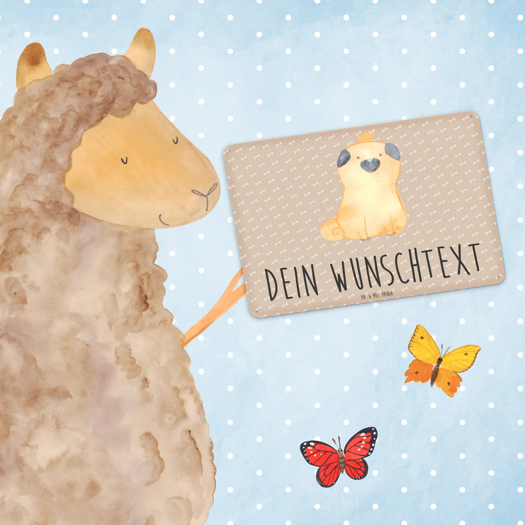 Personalisiertes Blechschild Mops Krone Metallschild Mit Namen, Wanddeko Blechschild Personalisiert, Blechschild Personalisiert, Blechschild Mit Spruch Und Namen, Blechschild Für Küche Mit Wunschtext, Dekoschild Metall Mit Gravur, Blechschild Für Frauen Mit Namen, Blechschild Für Garten Mit Text, Blechschild Zum Hinstellen Mit Wunschtext, Metallschild Mit Wunschtext, Vintage Blechschild Mit Wunschtext, Design Blechschild Mit Wunschtext, Blechschild Für Balkon Mit Wunschtext, Wandschild Metall Personalisiert, Retro Blechschild Mit Namen, Blechschild Für Freunde Mit Text, Kleines Blechschild Mit Namen, Nostalgieschild Mit Wunschtext, Blechschild Für Wohnzimmer Mit Namen, Geschenk Blechschild Mit Text, Blechschild Mit Namen, Lustiges Blechschild Mit Namen, Großes Blechschild Personalisiert, Personalisierbares Blechschild, Türschild Mit Namen, Blechschild Mit Wunschtext, Spruchschild Metall Personalisiert, Blechschild Für Männer Mit Wunschtext, Blechschild Handgemacht Mit Namen, Blechschild Zum Aufhängen Mit Text, Sprüche, Tierliebhaber, Hunderasse, Haustier, Hund, Hundebesitzer, Hundemotiv, Hausregel, Allergisch, Mops, Lustig, Hundebesitzer. Spruch, Kinderlos