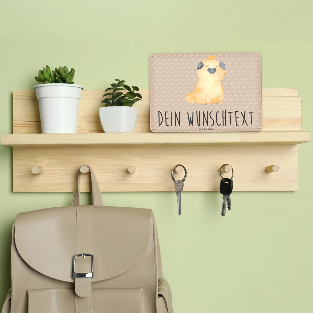 Personalisiertes Blechschild Mops Krone Metallschild Mit Namen, Wanddeko Blechschild Personalisiert, Blechschild Personalisiert, Blechschild Mit Spruch Und Namen, Blechschild Für Küche Mit Wunschtext, Dekoschild Metall Mit Gravur, Blechschild Für Frauen Mit Namen, Blechschild Für Garten Mit Text, Blechschild Zum Hinstellen Mit Wunschtext, Metallschild Mit Wunschtext, Vintage Blechschild Mit Wunschtext, Design Blechschild Mit Wunschtext, Blechschild Für Balkon Mit Wunschtext, Wandschild Metall Personalisiert, Retro Blechschild Mit Namen, Blechschild Für Freunde Mit Text, Kleines Blechschild Mit Namen, Nostalgieschild Mit Wunschtext, Blechschild Für Wohnzimmer Mit Namen, Geschenk Blechschild Mit Text, Blechschild Mit Namen, Lustiges Blechschild Mit Namen, Großes Blechschild Personalisiert, Personalisierbares Blechschild, Türschild Mit Namen, Blechschild Mit Wunschtext, Spruchschild Metall Personalisiert, Blechschild Für Männer Mit Wunschtext, Blechschild Handgemacht Mit Namen, Blechschild Zum Aufhängen Mit Text, Sprüche, Tierliebhaber, Hunderasse, Haustier, Hund, Hundebesitzer, Hundemotiv, Hausregel, Allergisch, Mops, Lustig, Hundebesitzer. Spruch, Kinderlos